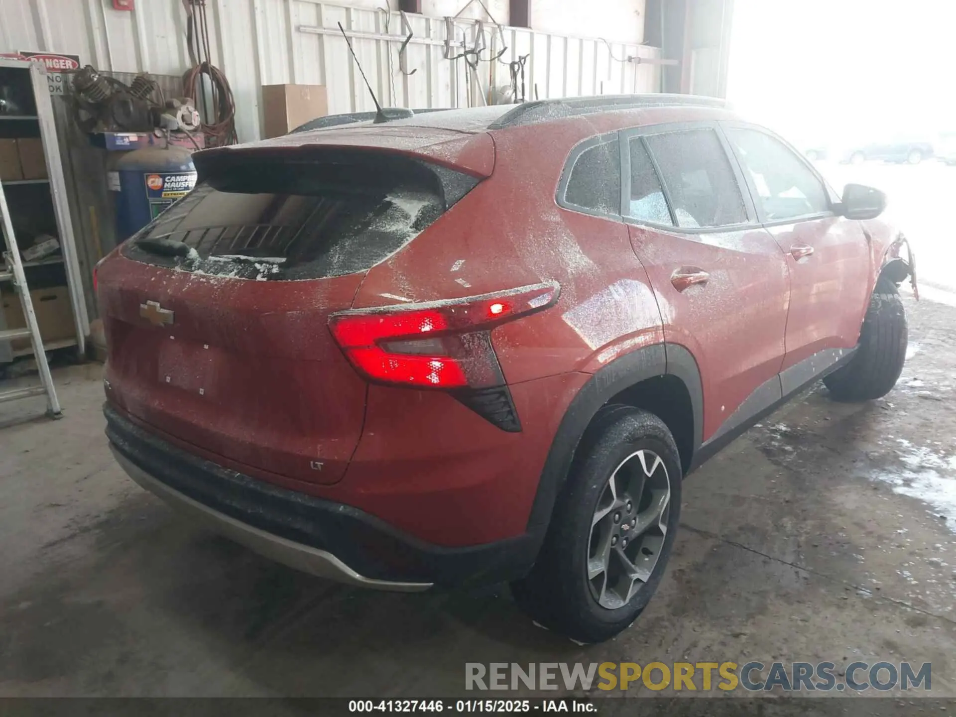 4 Фотография поврежденного автомобиля KL77LHE29RC202309 CHEVROLET TRAX 2024