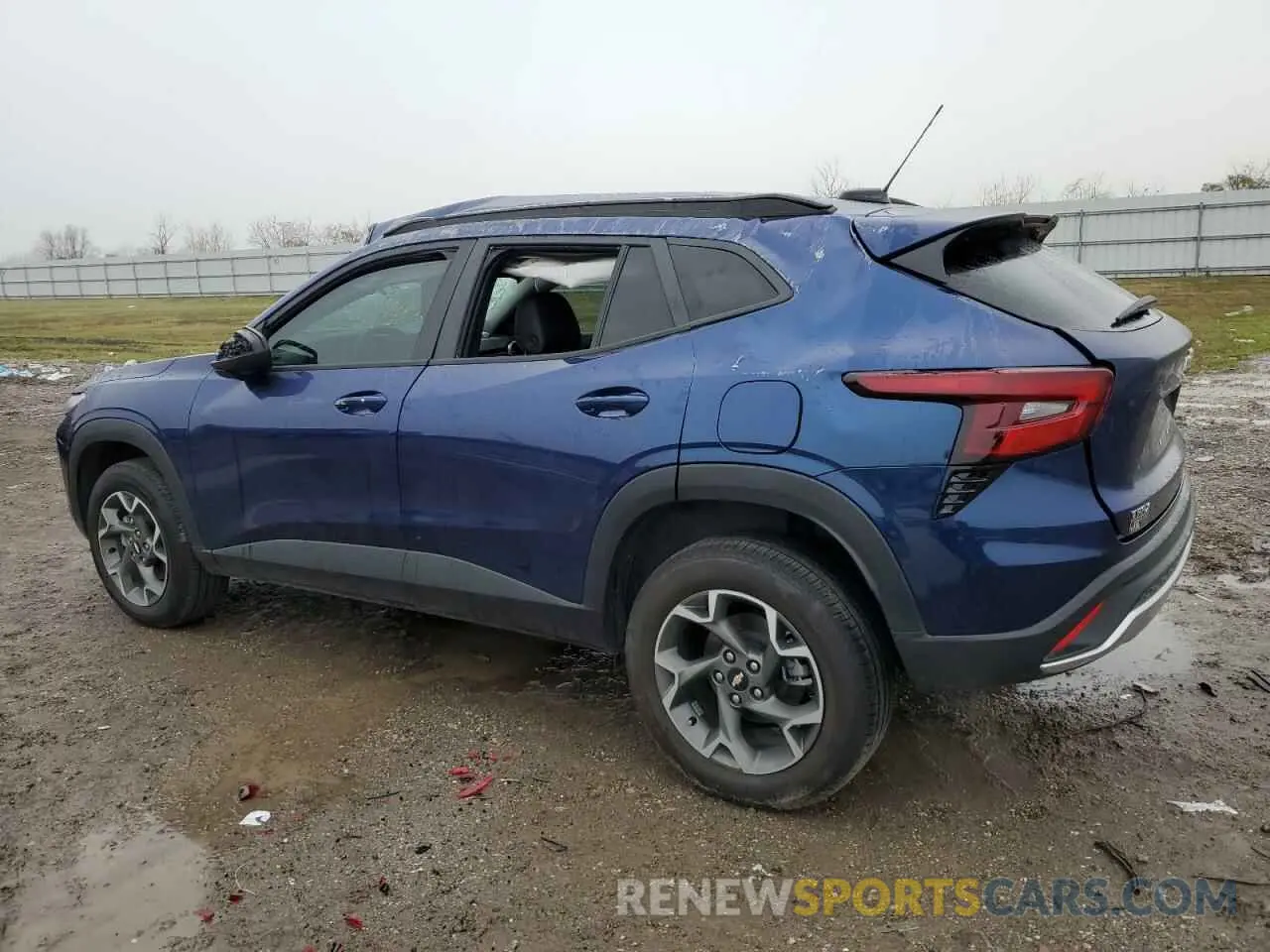 2 Фотография поврежденного автомобиля KL77LHE29RC208692 CHEVROLET TRAX 2024