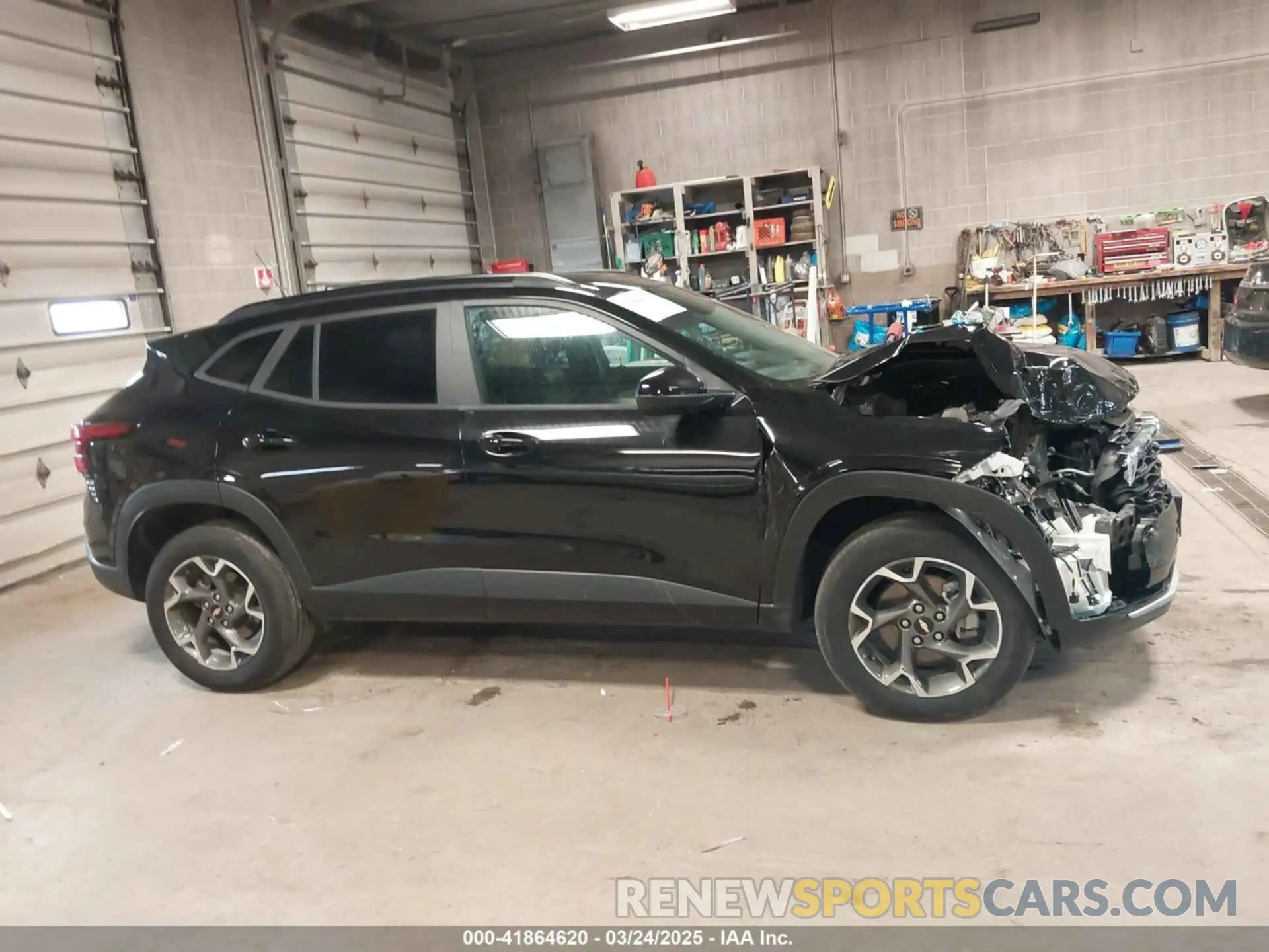 13 Фотография поврежденного автомобиля KL77LHE29RC239070 CHEVROLET TRAX 2024