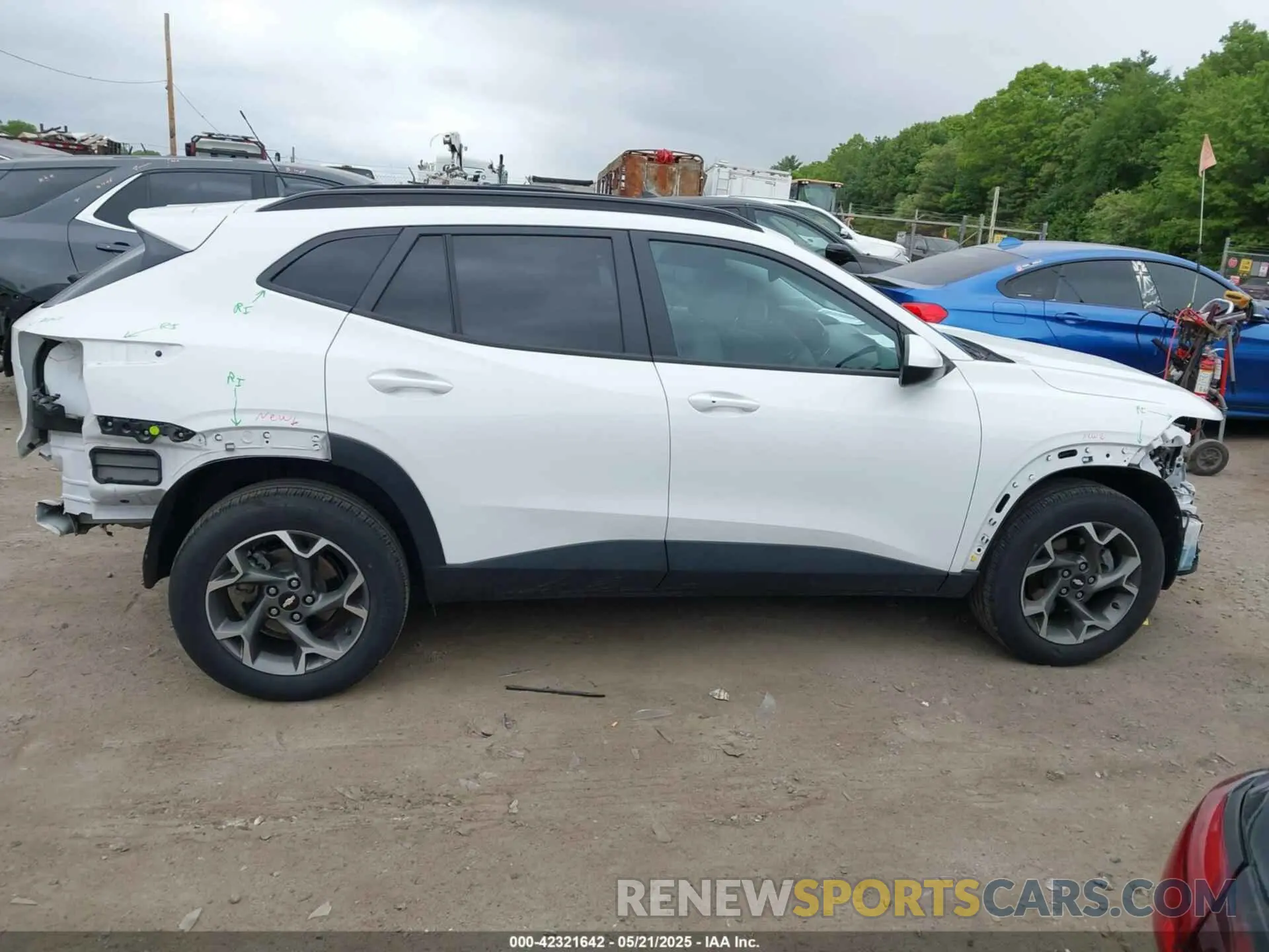 14 Photograph of a damaged car KL77LHE2XRC045597 CHEVROLET TRAX 2024