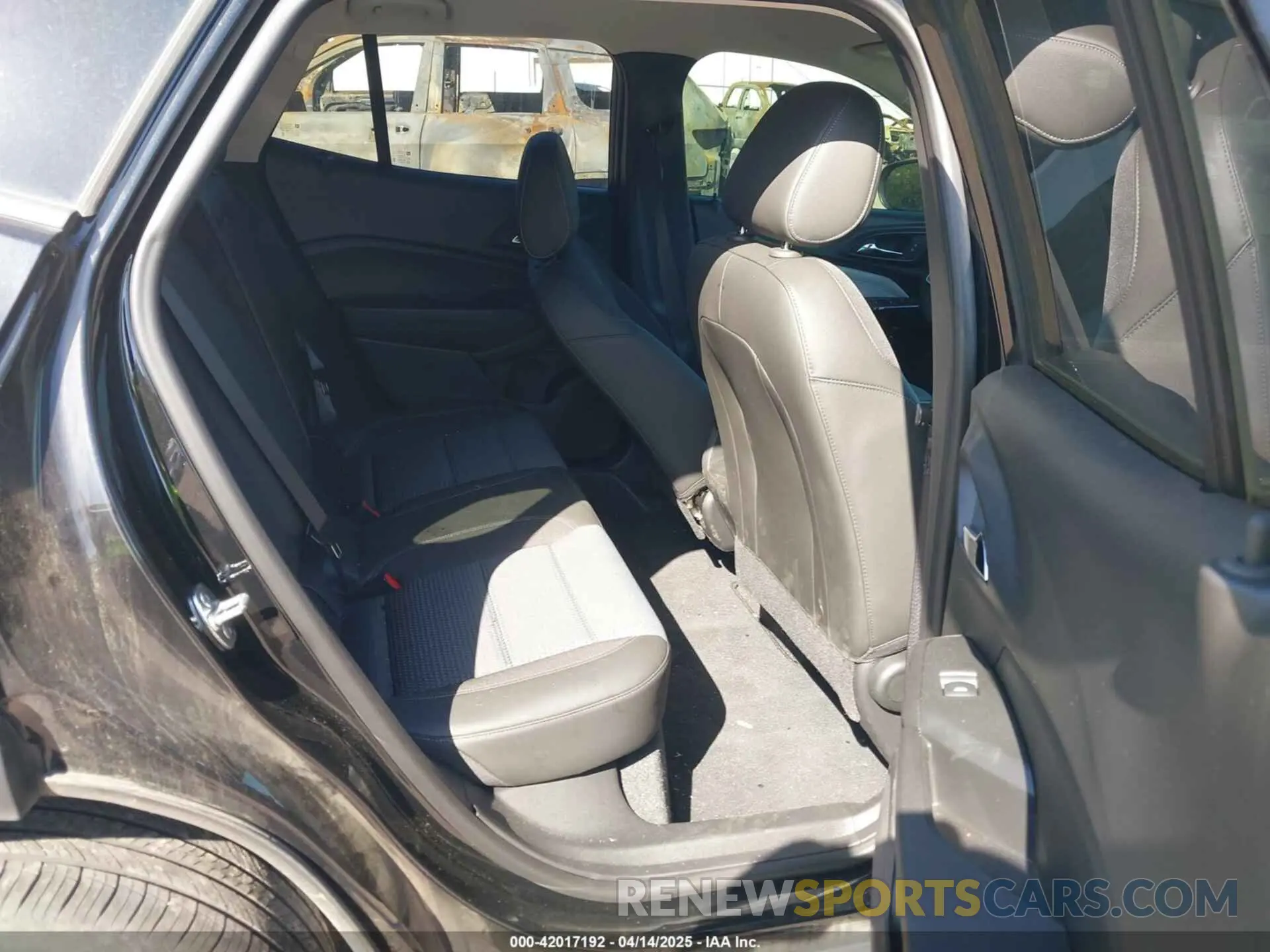 8 Фотография поврежденного автомобиля KL77LHE2XRC113686 CHEVROLET TRAX 2024