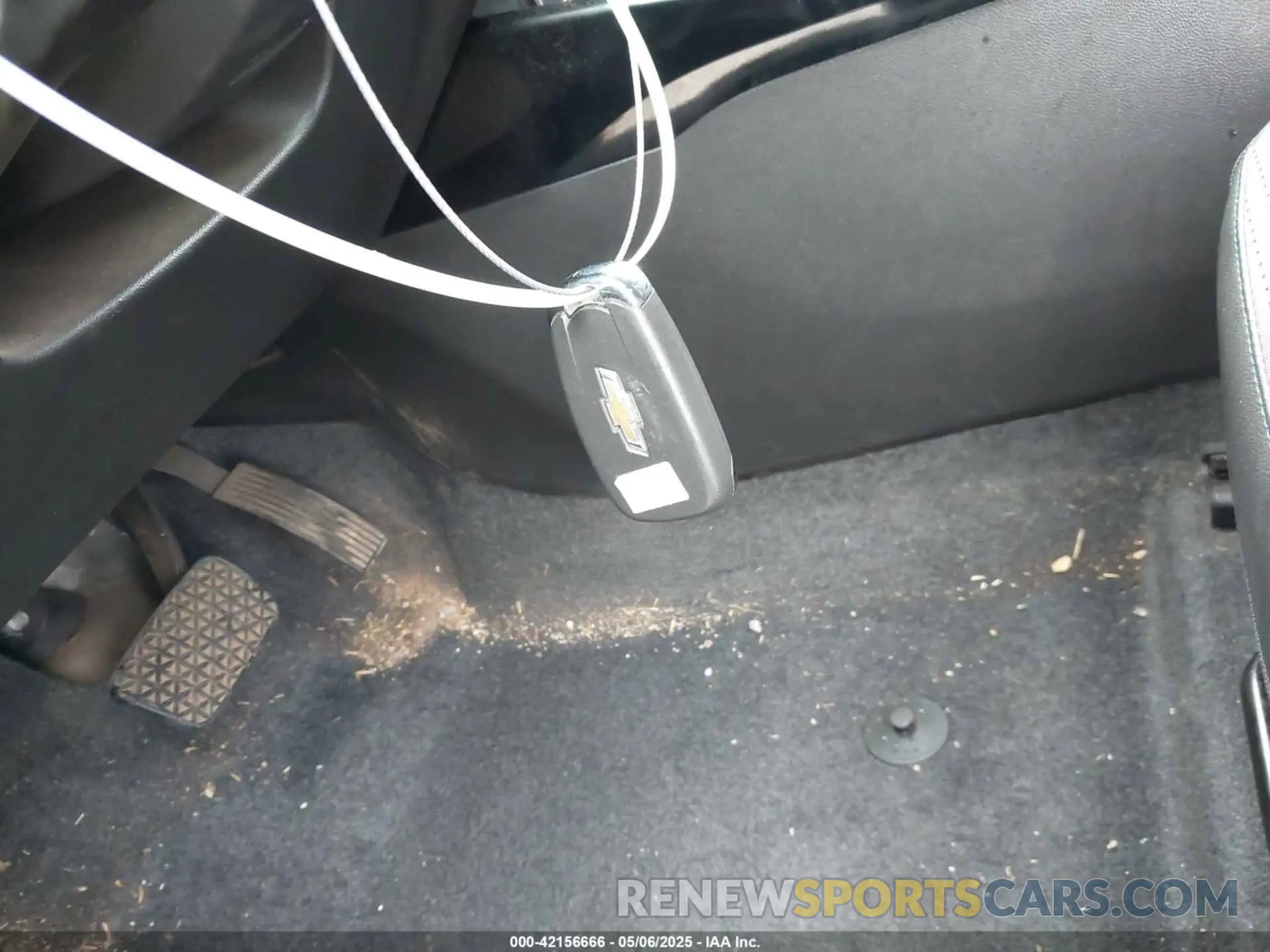 11 Photograph of a damaged car KL77LHE2XRC168106 CHEVROLET TRAX 2024