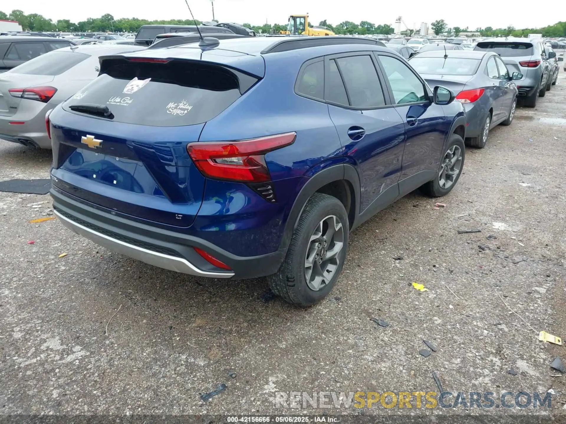 4 Photograph of a damaged car KL77LHE2XRC168106 CHEVROLET TRAX 2024