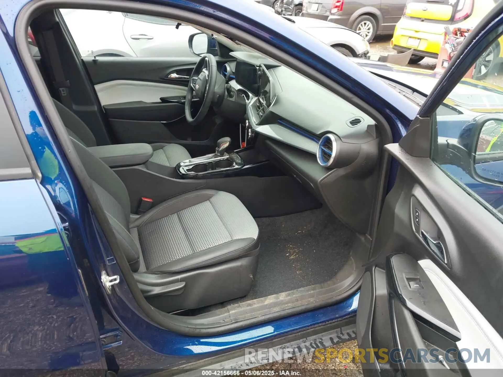 5 Photograph of a damaged car KL77LHE2XRC168106 CHEVROLET TRAX 2024