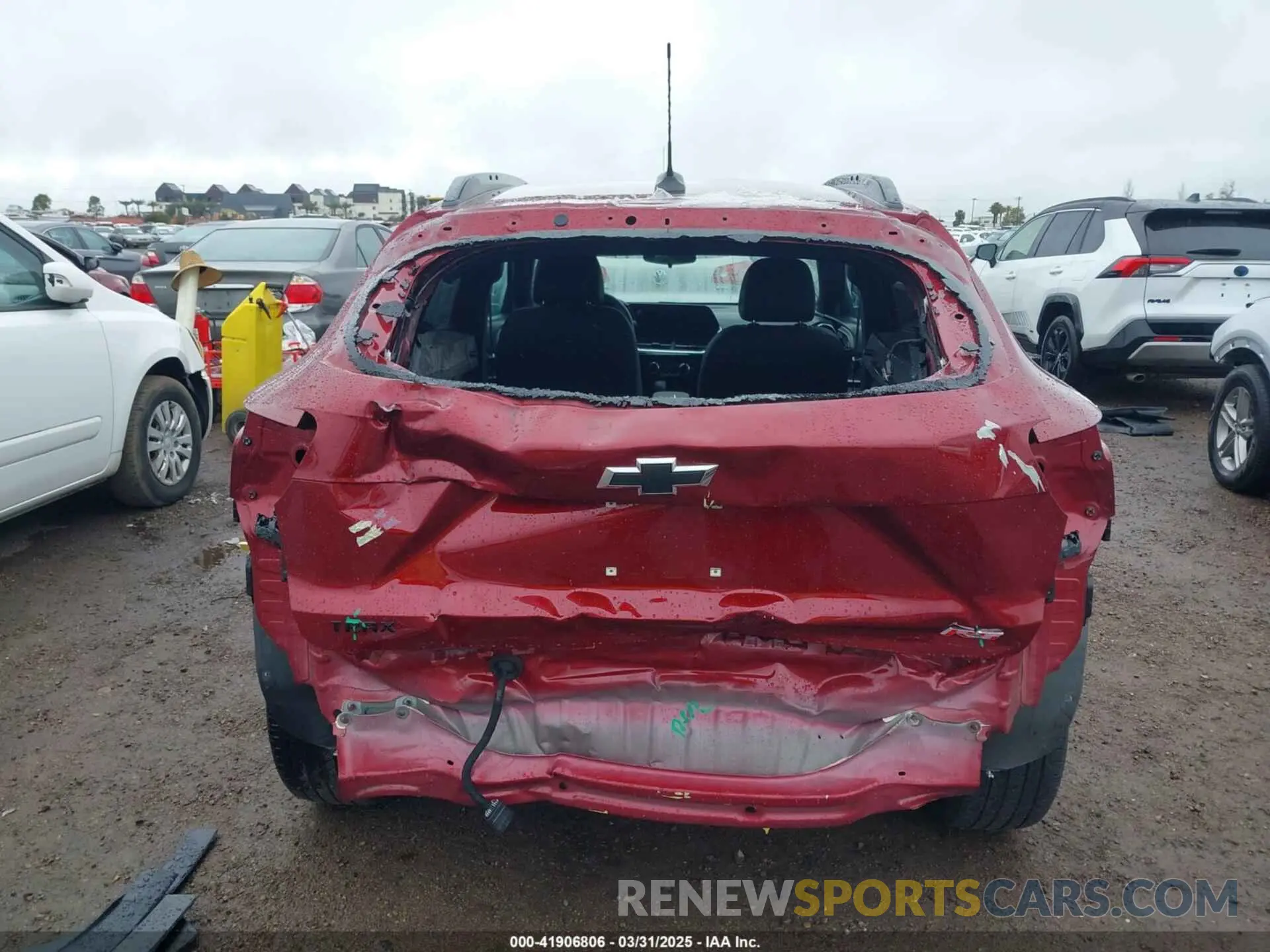17 Фотография поврежденного автомобиля KL77LJE20RC006623 CHEVROLET TRAX 2024