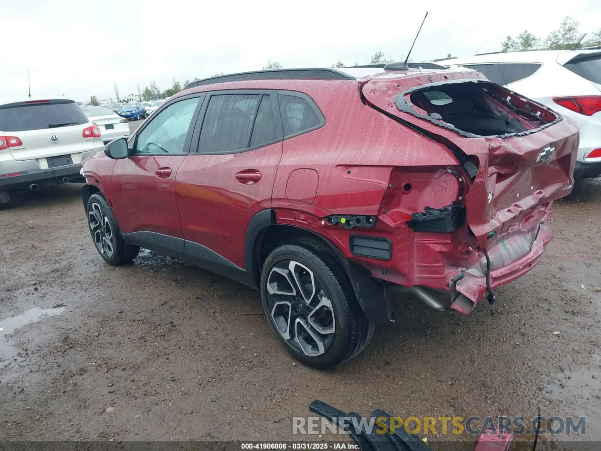 3 Фотография поврежденного автомобиля KL77LJE20RC006623 CHEVROLET TRAX 2024
