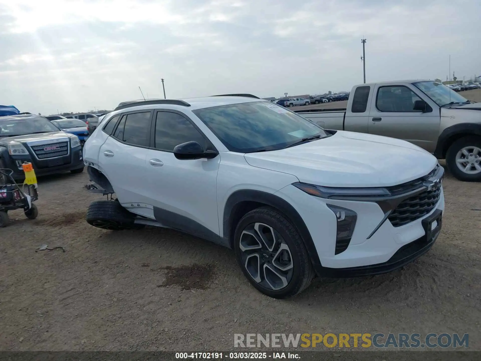 14 Фотография поврежденного автомобиля KL77LJE21RC019378 CHEVROLET TRAX 2024