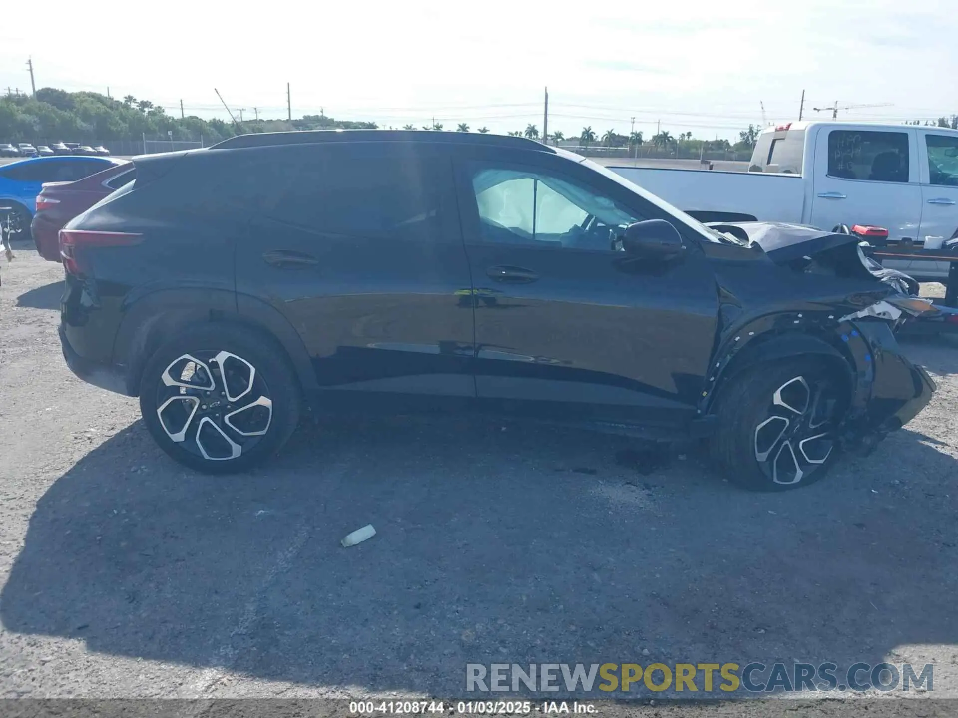 14 Фотография поврежденного автомобиля KL77LJE21RC022197 CHEVROLET TRAX 2024