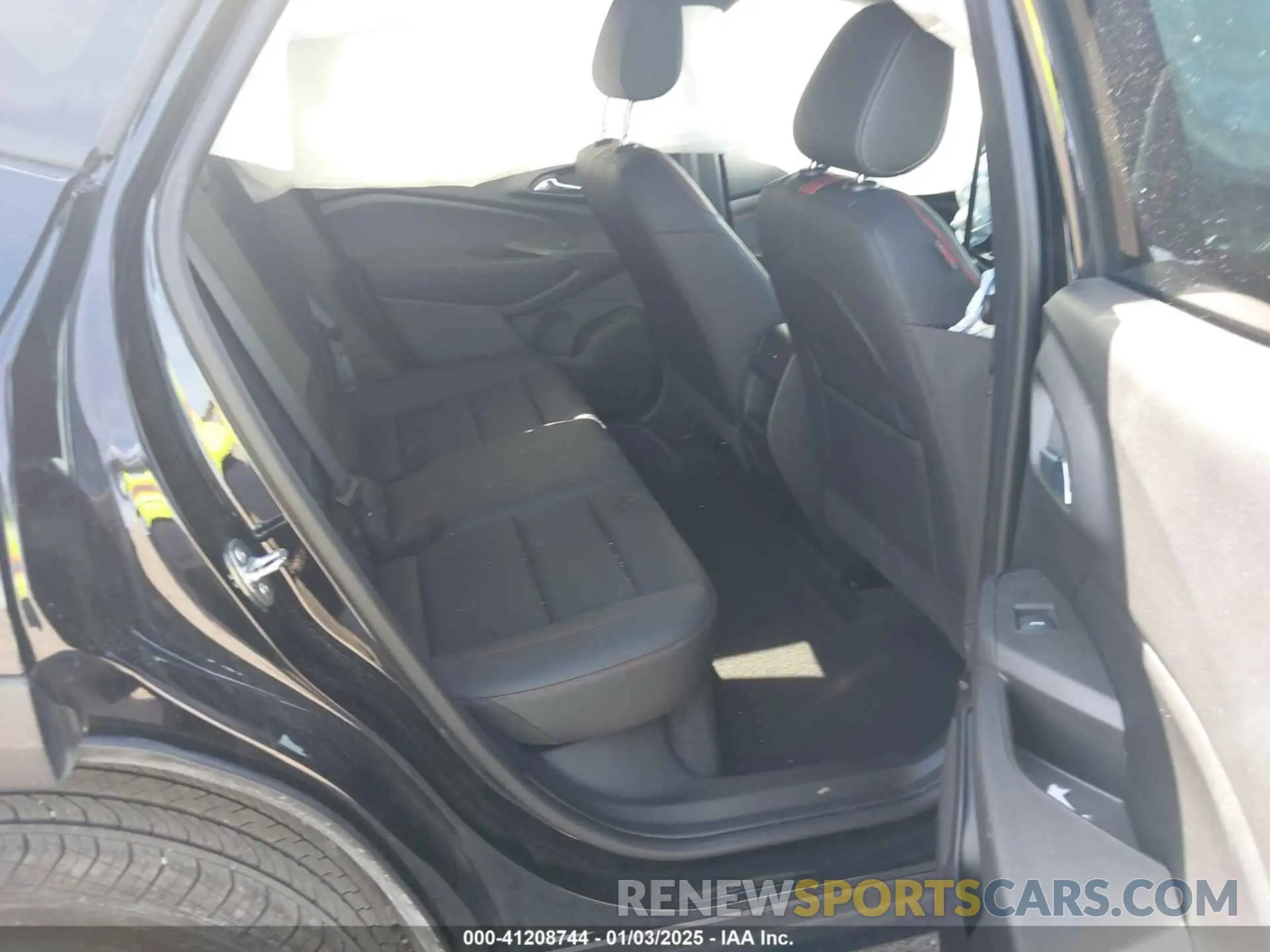 8 Фотография поврежденного автомобиля KL77LJE21RC022197 CHEVROLET TRAX 2024