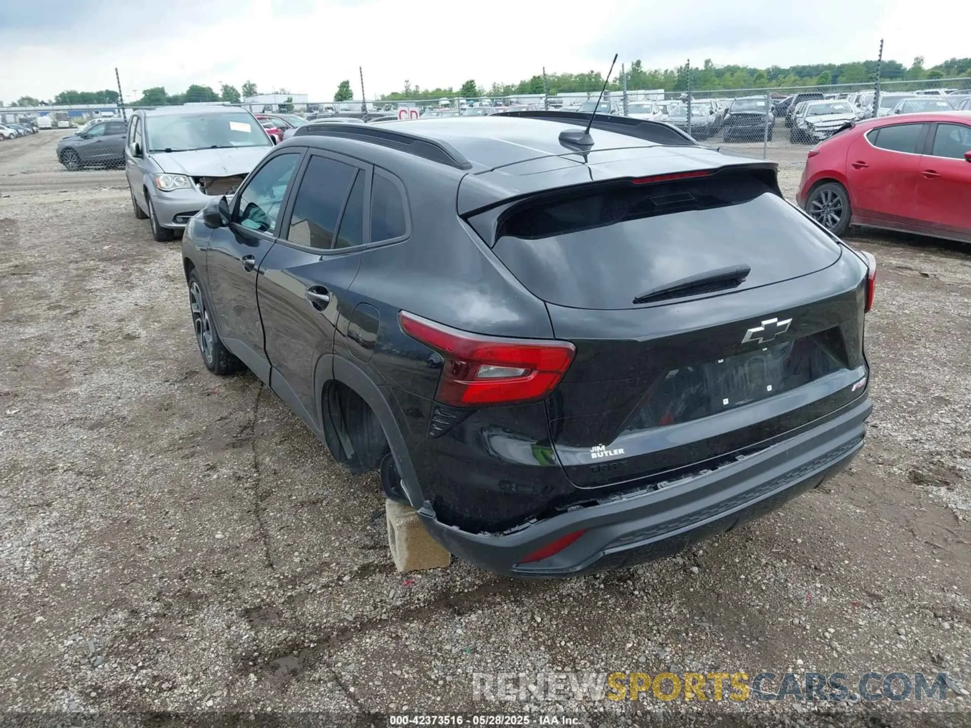 3 Фотография поврежденного автомобиля KL77LJE22RC046847 CHEVROLET TRAX 2024