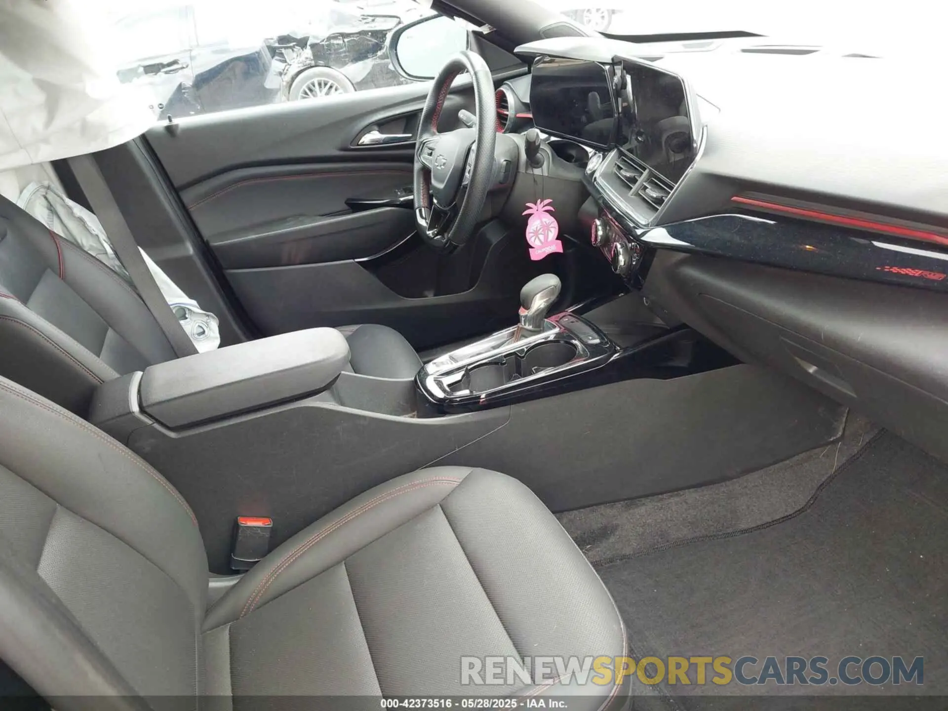 5 Фотография поврежденного автомобиля KL77LJE22RC046847 CHEVROLET TRAX 2024