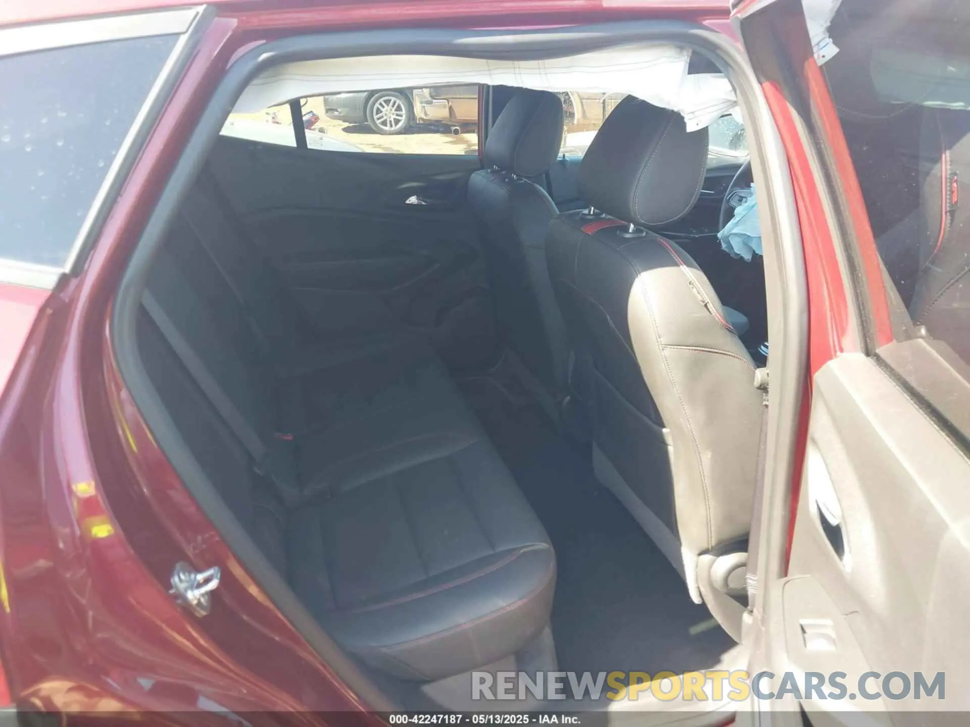 8 Фотография поврежденного автомобиля KL77LJE22RC165286 CHEVROLET TRAX 2024