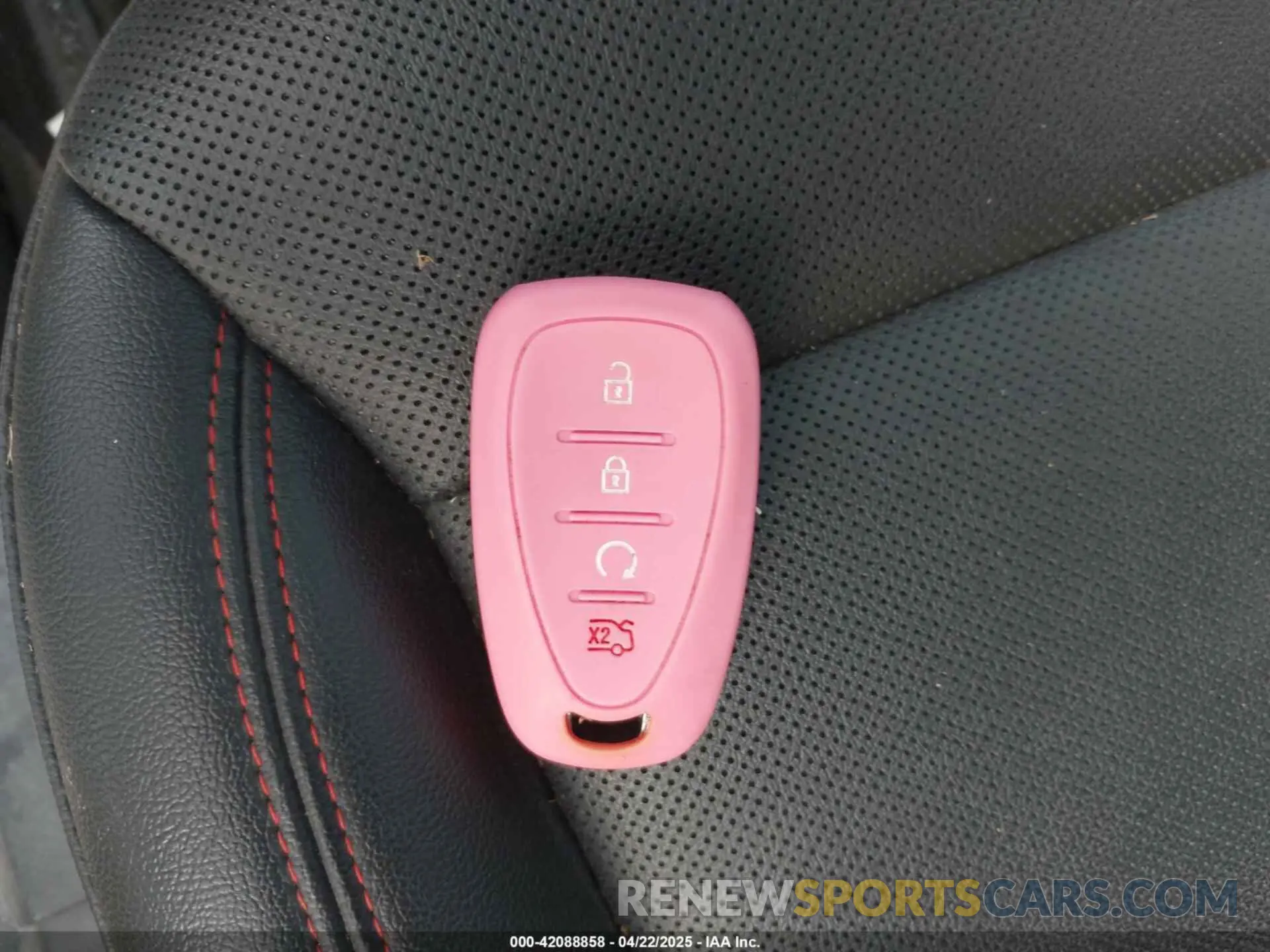 11 Фотография поврежденного автомобиля KL77LJE23RC071238 CHEVROLET TRAX 2024