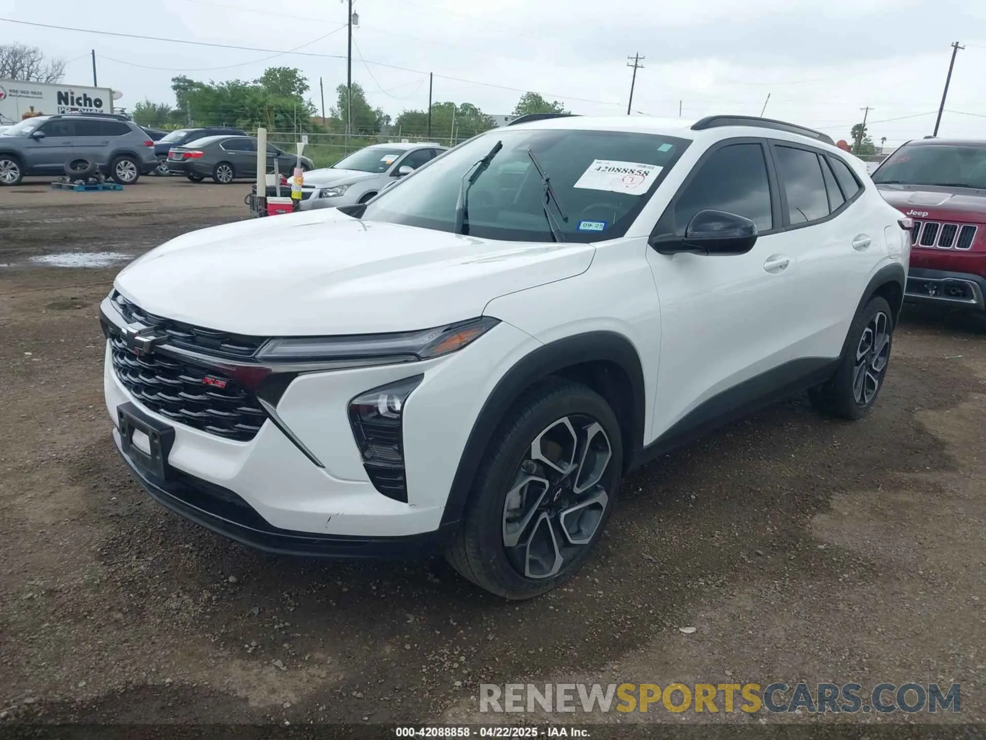 2 Фотография поврежденного автомобиля KL77LJE23RC071238 CHEVROLET TRAX 2024
