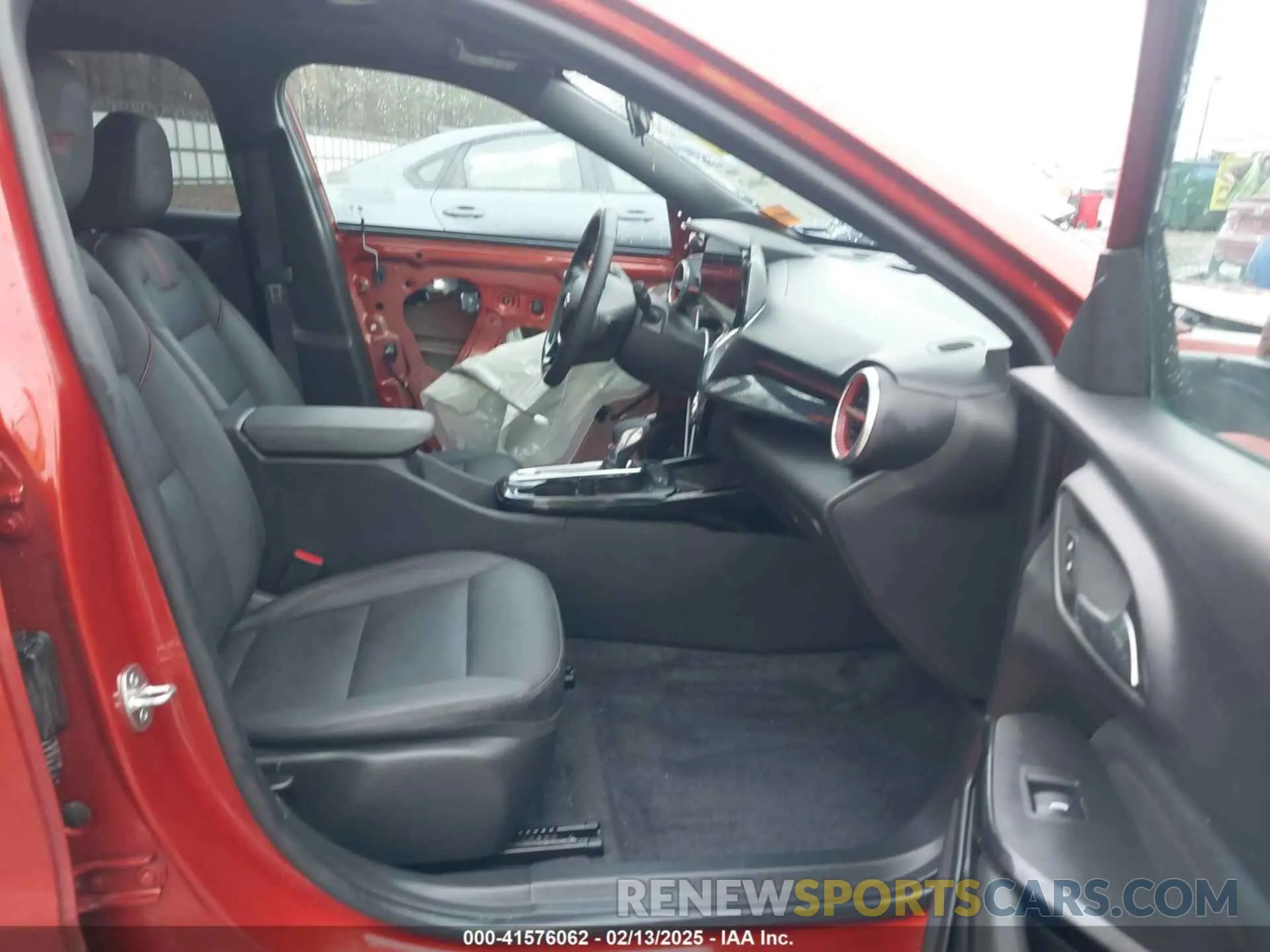 5 Photograph of a damaged car KL77LJE27RC030160 CHEVROLET TRAX 2024