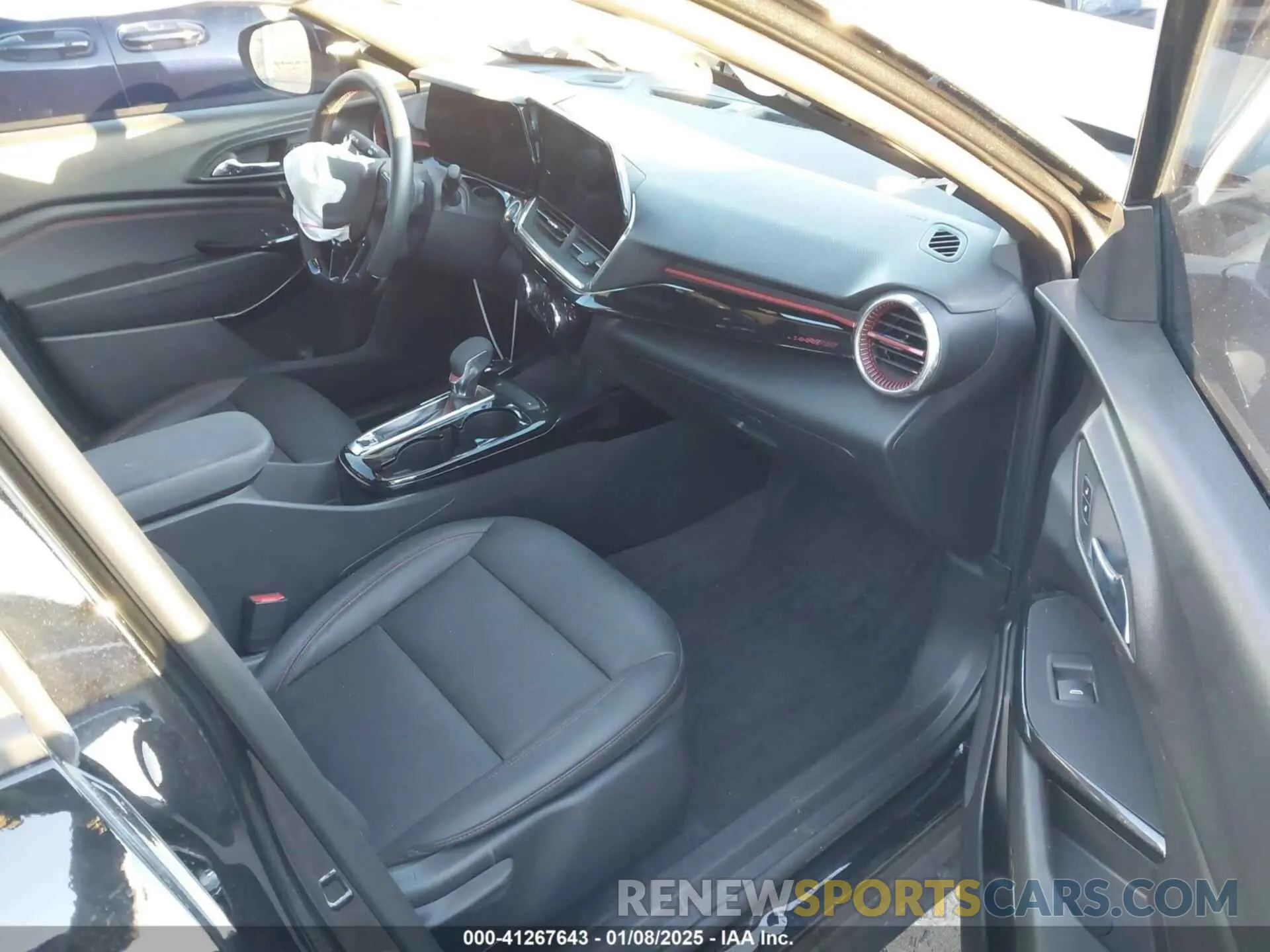 5 Photograph of a damaged car KL77LJE27RC180639 CHEVROLET TRAX 2024