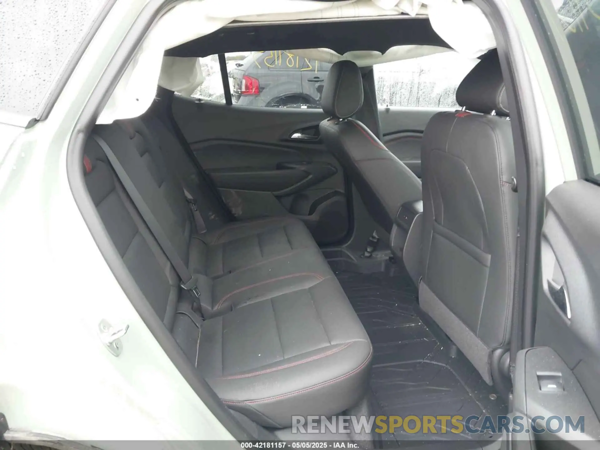 8 Photograph of a damaged car KL77LJE29RC144158 CHEVROLET TRAX 2024