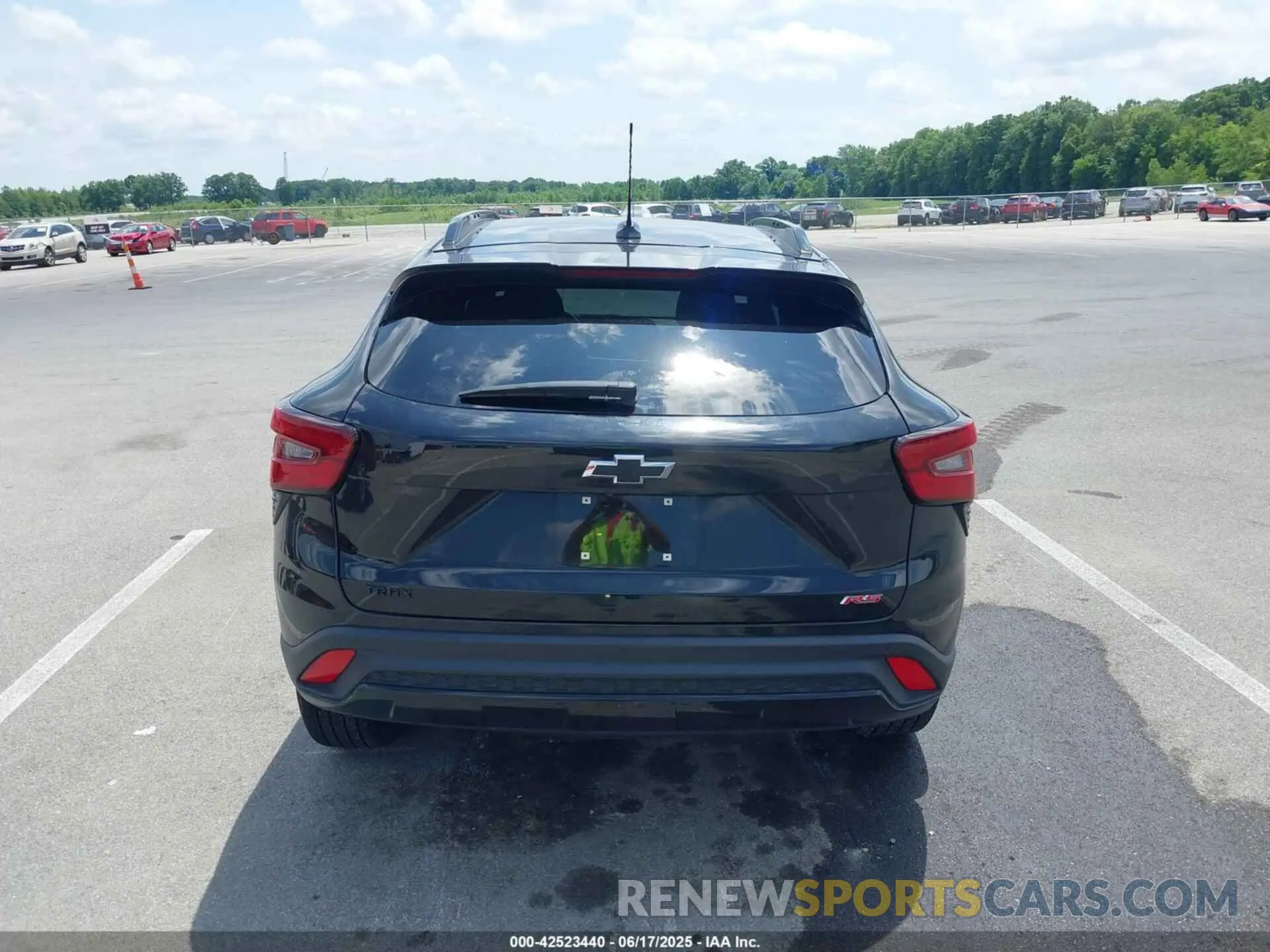 16 Photograph of a damaged car KL77LJE2XRC146100 CHEVROLET TRAX 2024