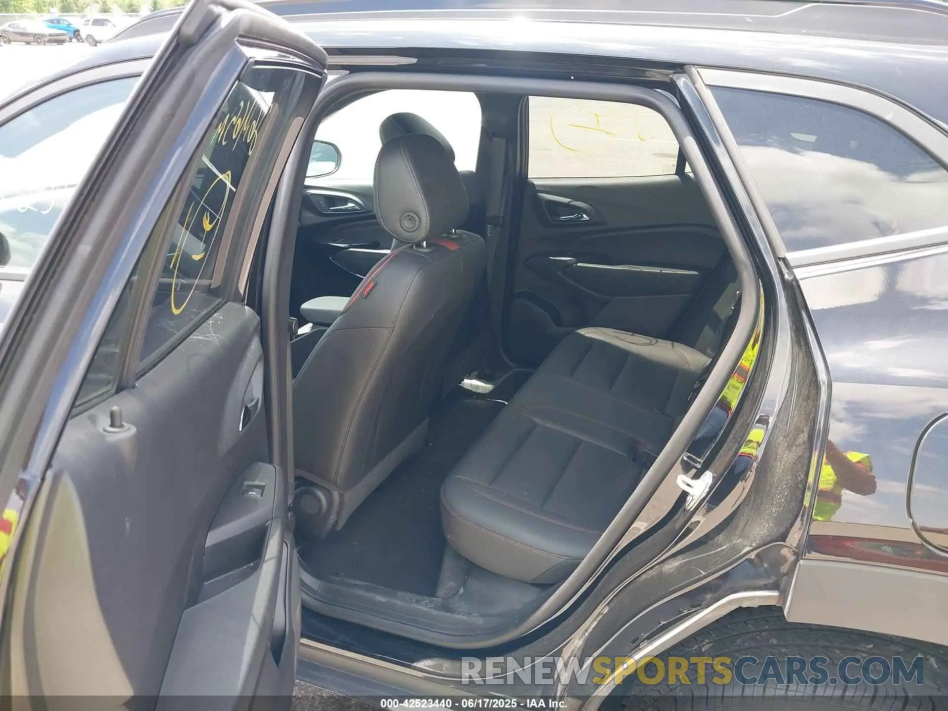 5 Photograph of a damaged car KL77LJE2XRC146100 CHEVROLET TRAX 2024