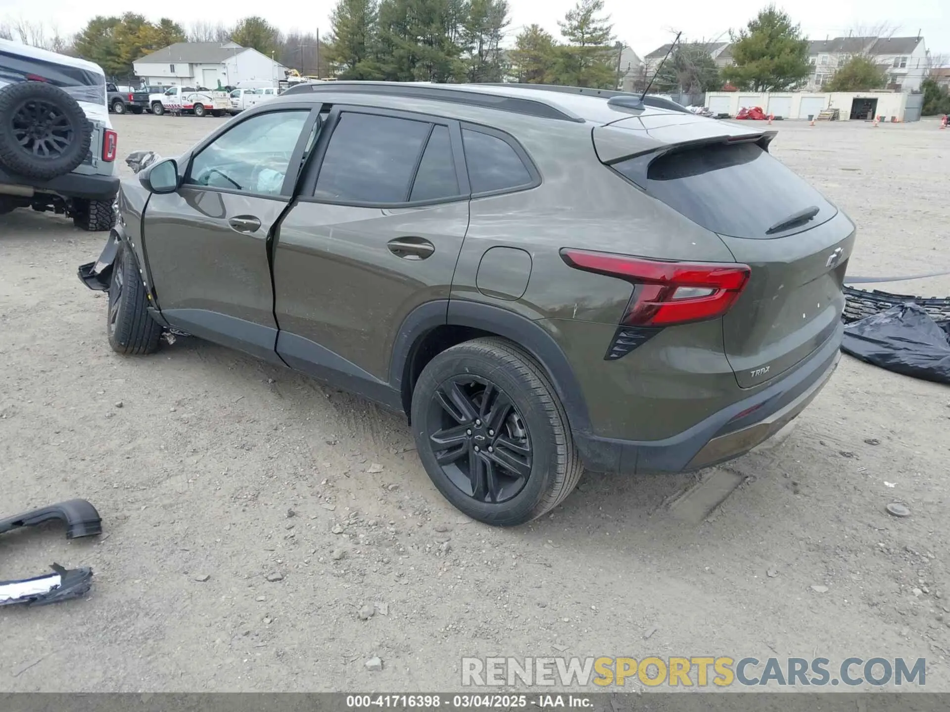 3 Фотография поврежденного автомобиля KL77LKE20RC022262 CHEVROLET TRAX 2024