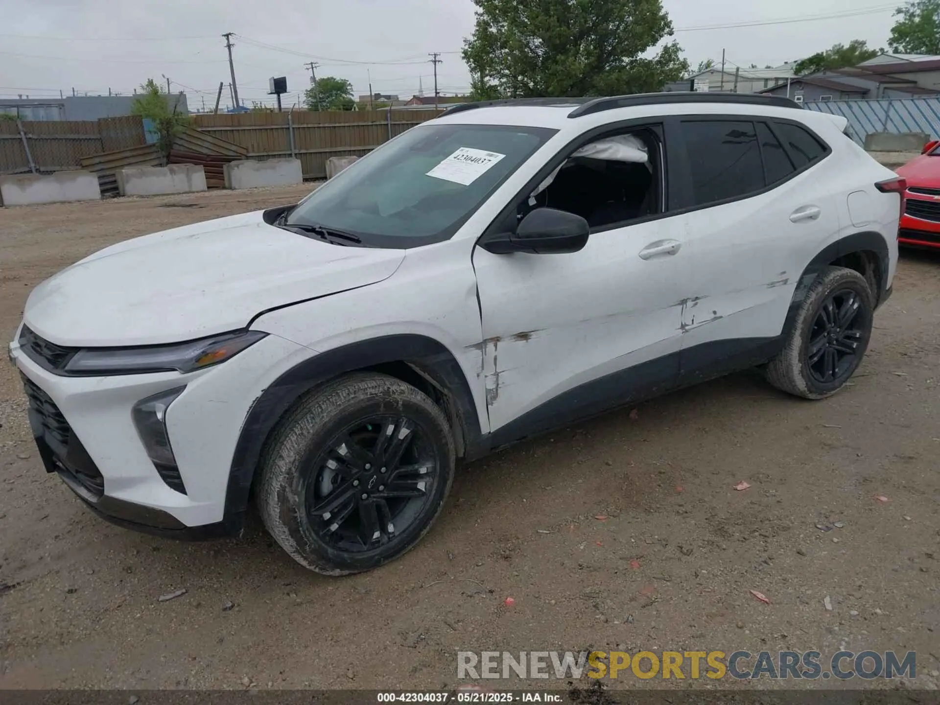 2 Photograph of a damaged car KL77LKE20RC109711 CHEVROLET TRAX 2024