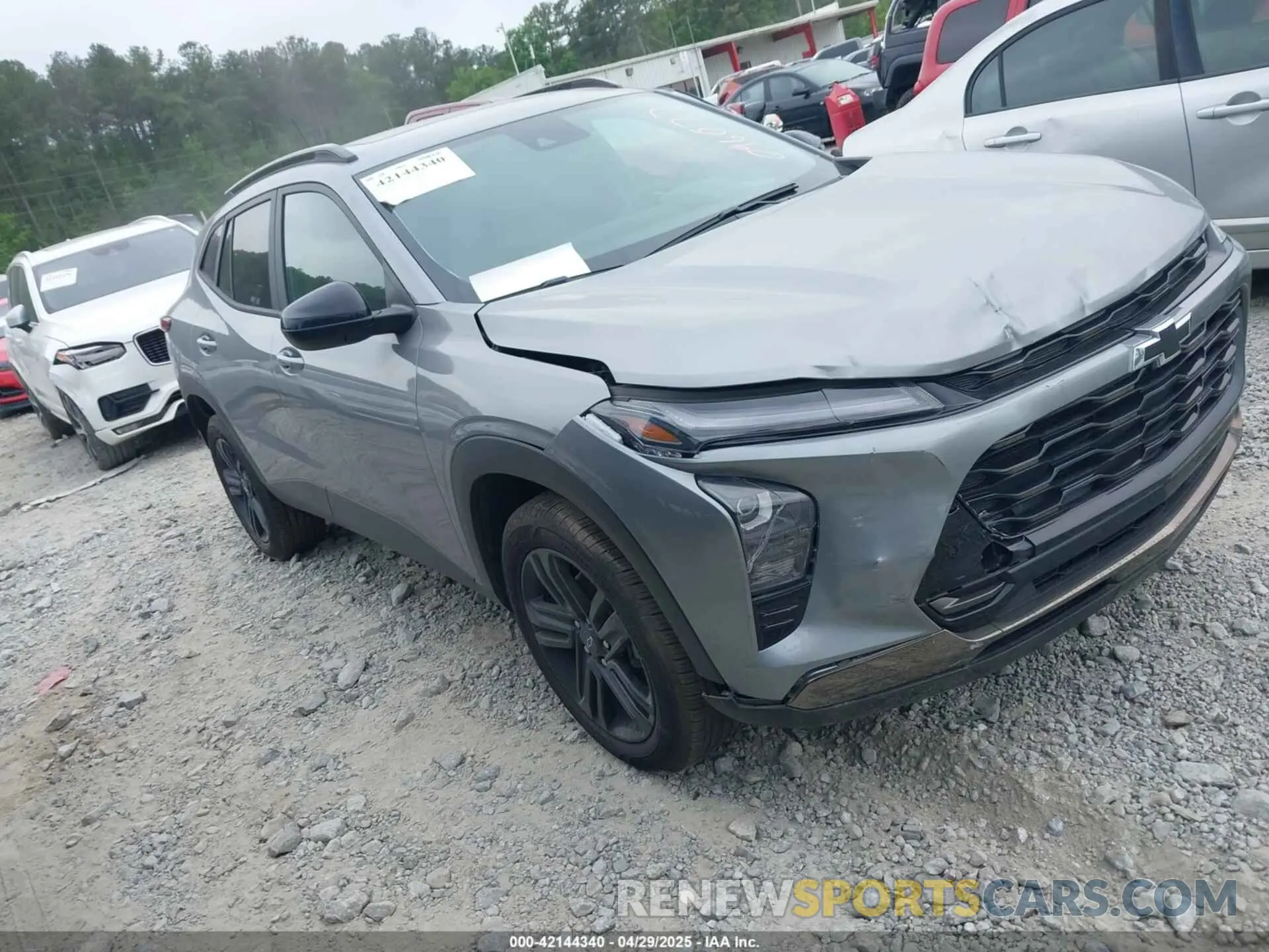 1 Фотография поврежденного автомобиля KL77LKE21RC096077 CHEVROLET TRAX 2024