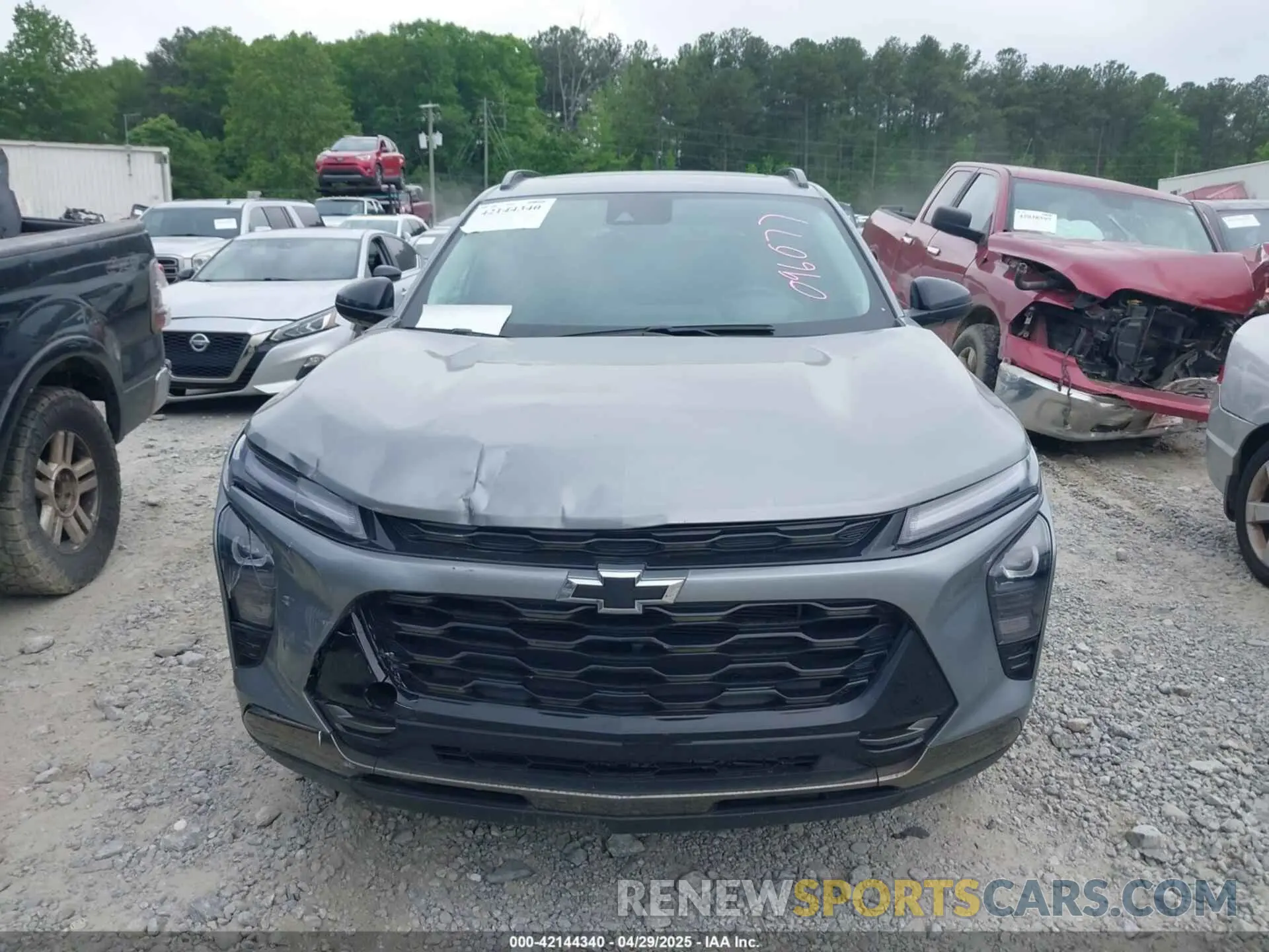 11 Фотография поврежденного автомобиля KL77LKE21RC096077 CHEVROLET TRAX 2024