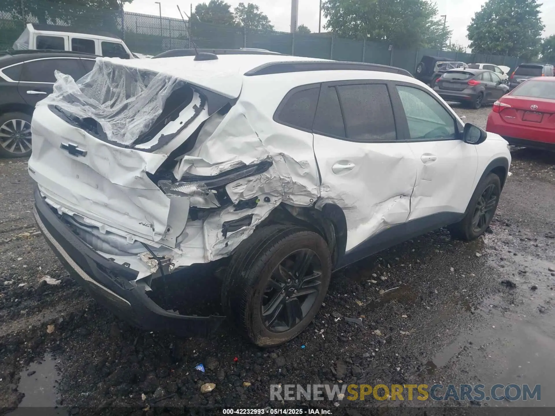 4 Photograph of a damaged car KL77LKE23RC079796 CHEVROLET TRAX 2024