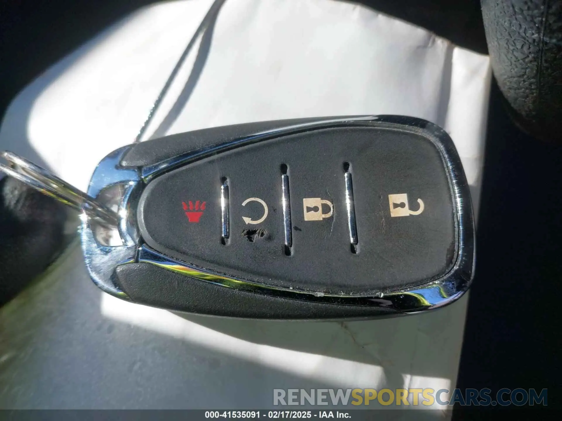 11 Photograph of a damaged car KL77LKE25RC031703 CHEVROLET TRAX 2024