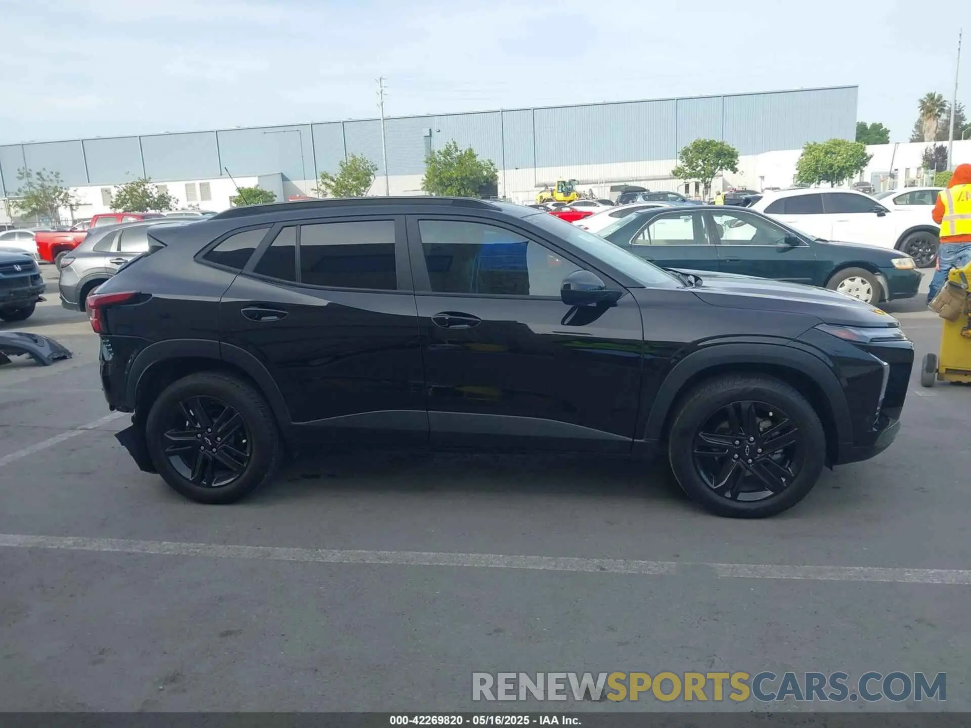 13 Photograph of a damaged car KL77LKE25RC201879 CHEVROLET TRAX 2024