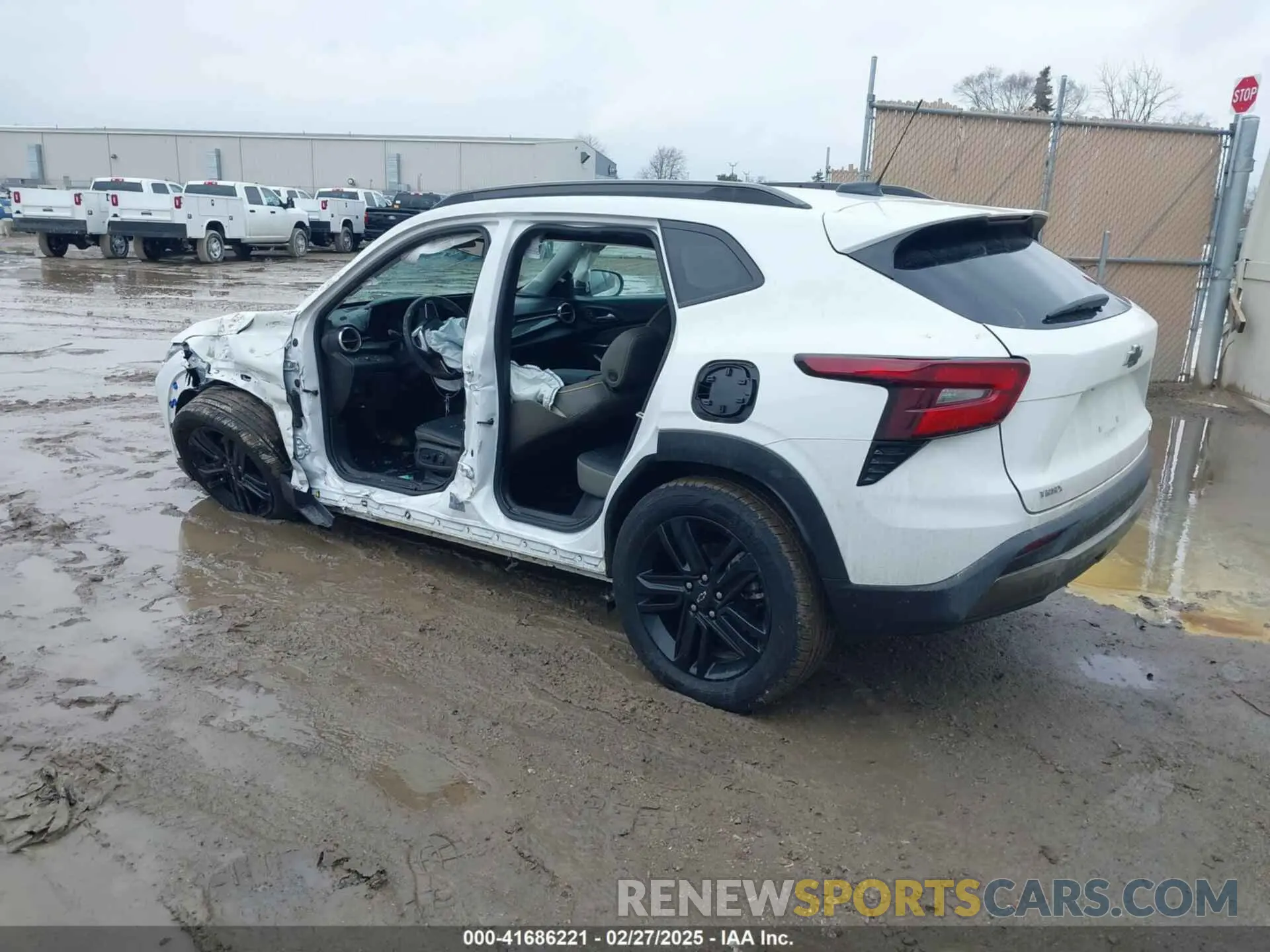 3 Photograph of a damaged car KL77LKE26RC177687 CHEVROLET TRAX 2024