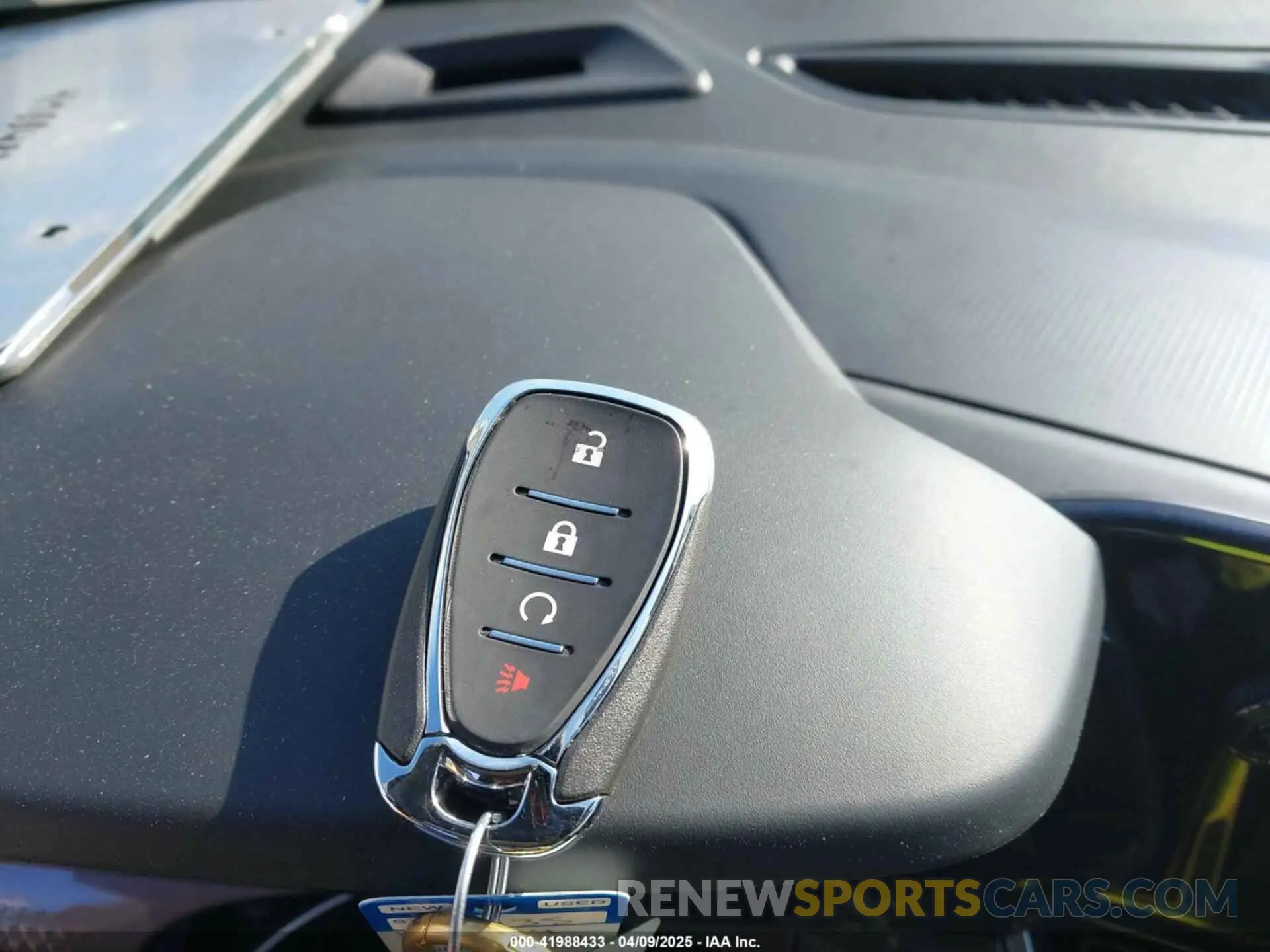 11 Фотография поврежденного автомобиля KL77LKE29RC100781 CHEVROLET TRAX 2024