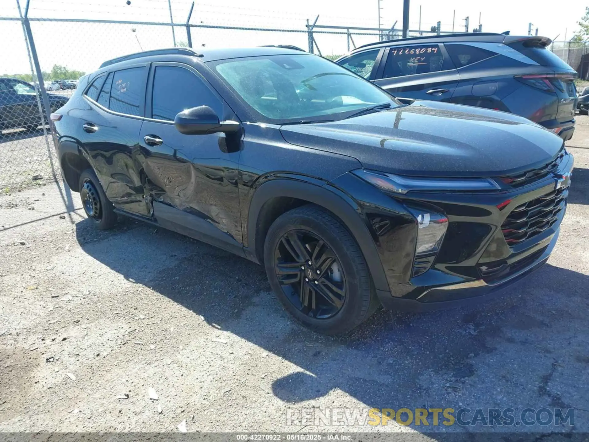 1 Photograph of a damaged car KL77LKE2XRC004271 CHEVROLET TRAX 2024