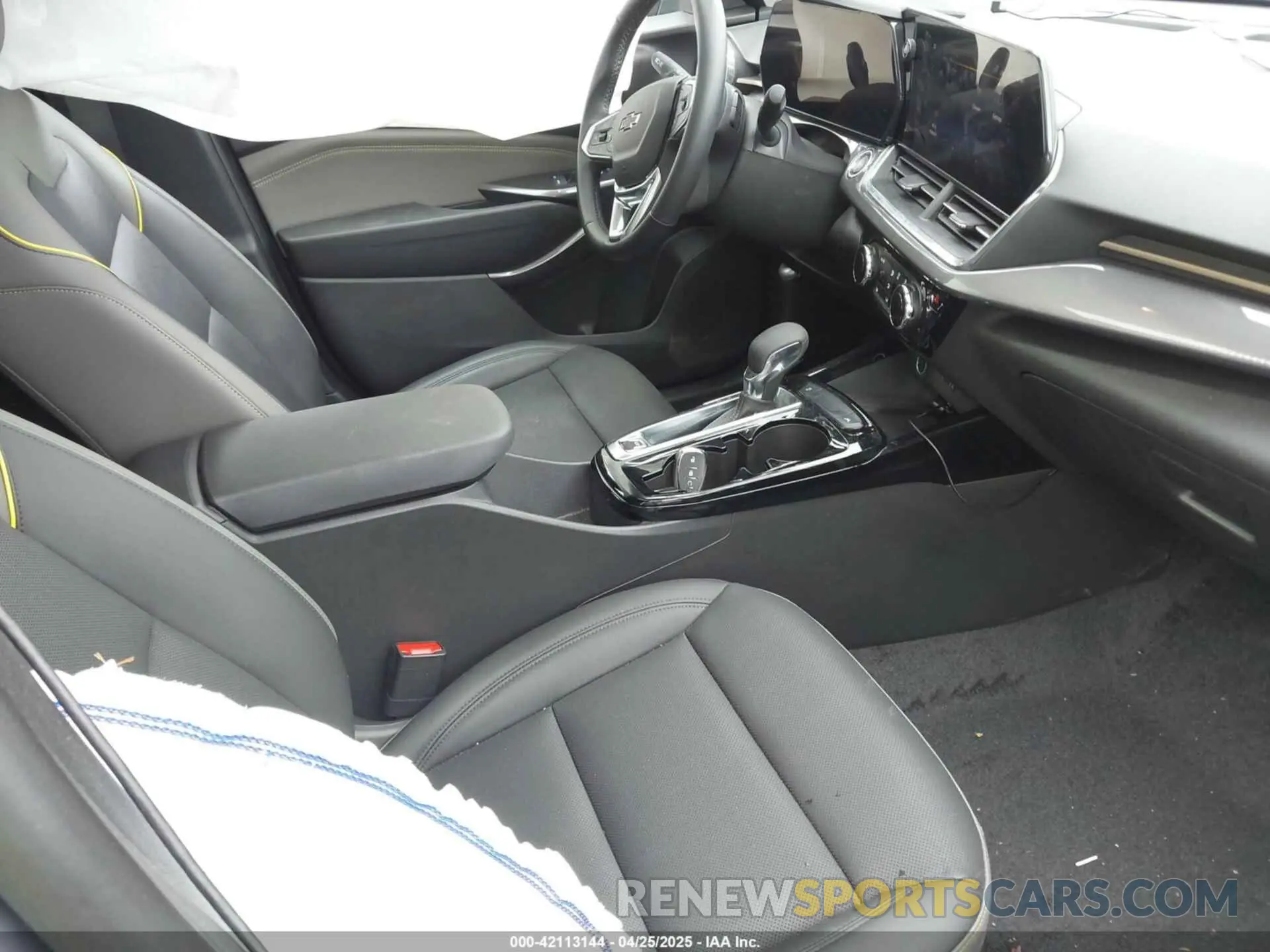 5 Фотография поврежденного автомобиля KL77LKE2XRC078192 CHEVROLET TRAX 2024