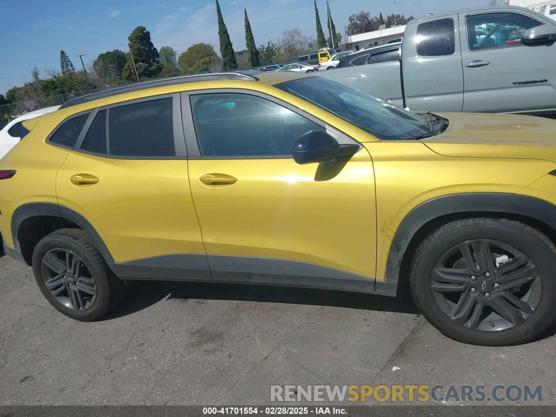13 Фотография поврежденного автомобиля KL77LKE2XRC227913 CHEVROLET TRAX 2024