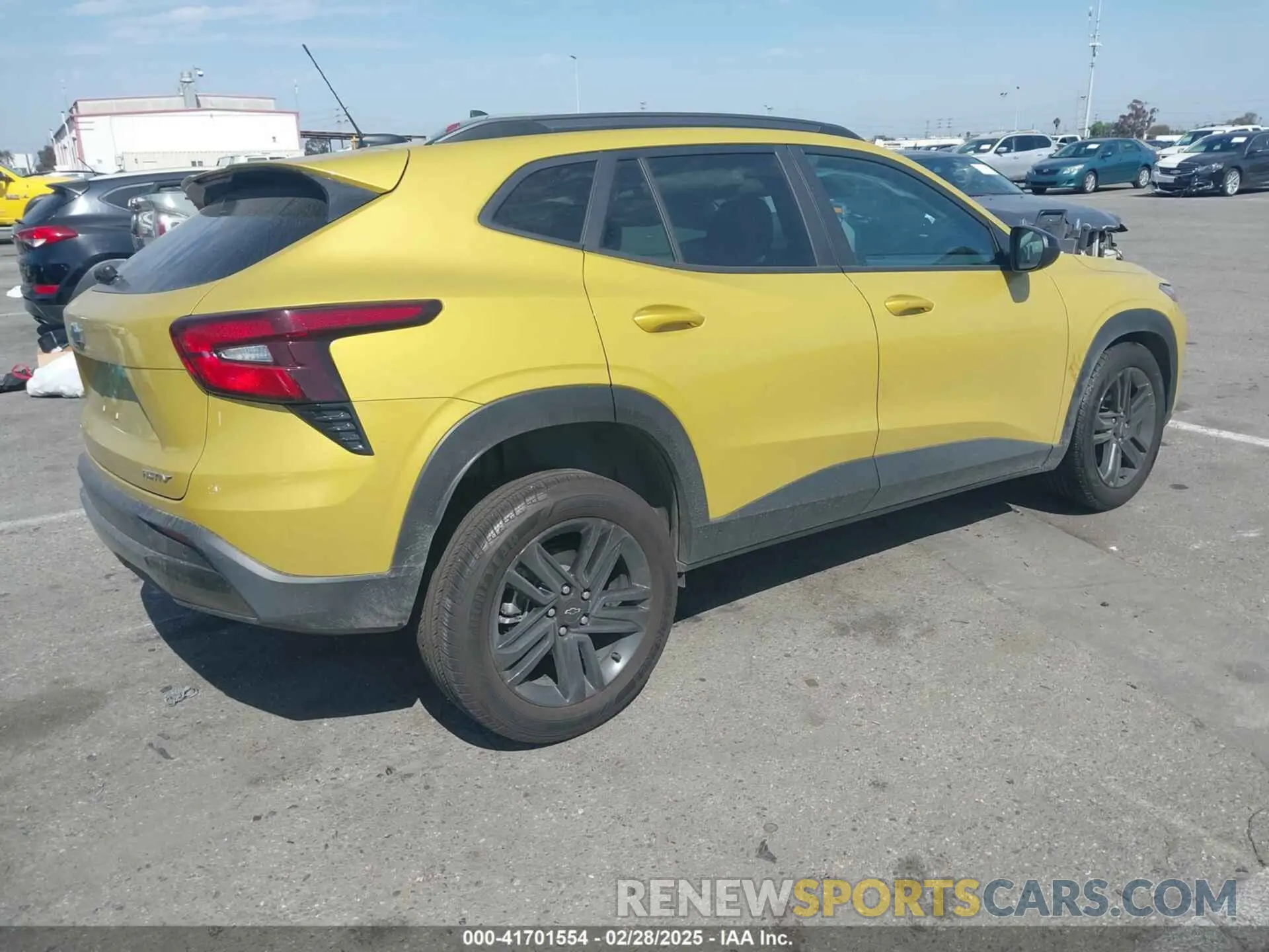 4 Фотография поврежденного автомобиля KL77LKE2XRC227913 CHEVROLET TRAX 2024