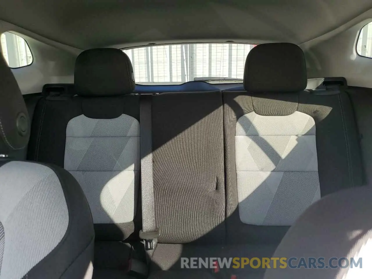 10 Photograph of a damaged car KL77LFEP0SC109121 CHEVROLET TRAX 2025