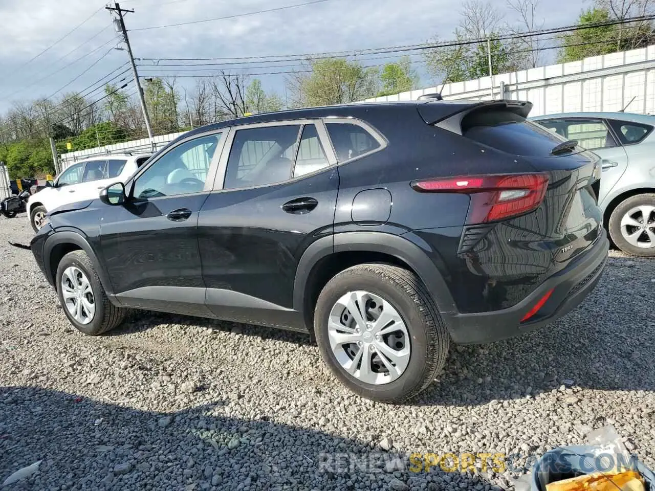 2 Photograph of a damaged car KL77LFEP0SC109121 CHEVROLET TRAX 2025