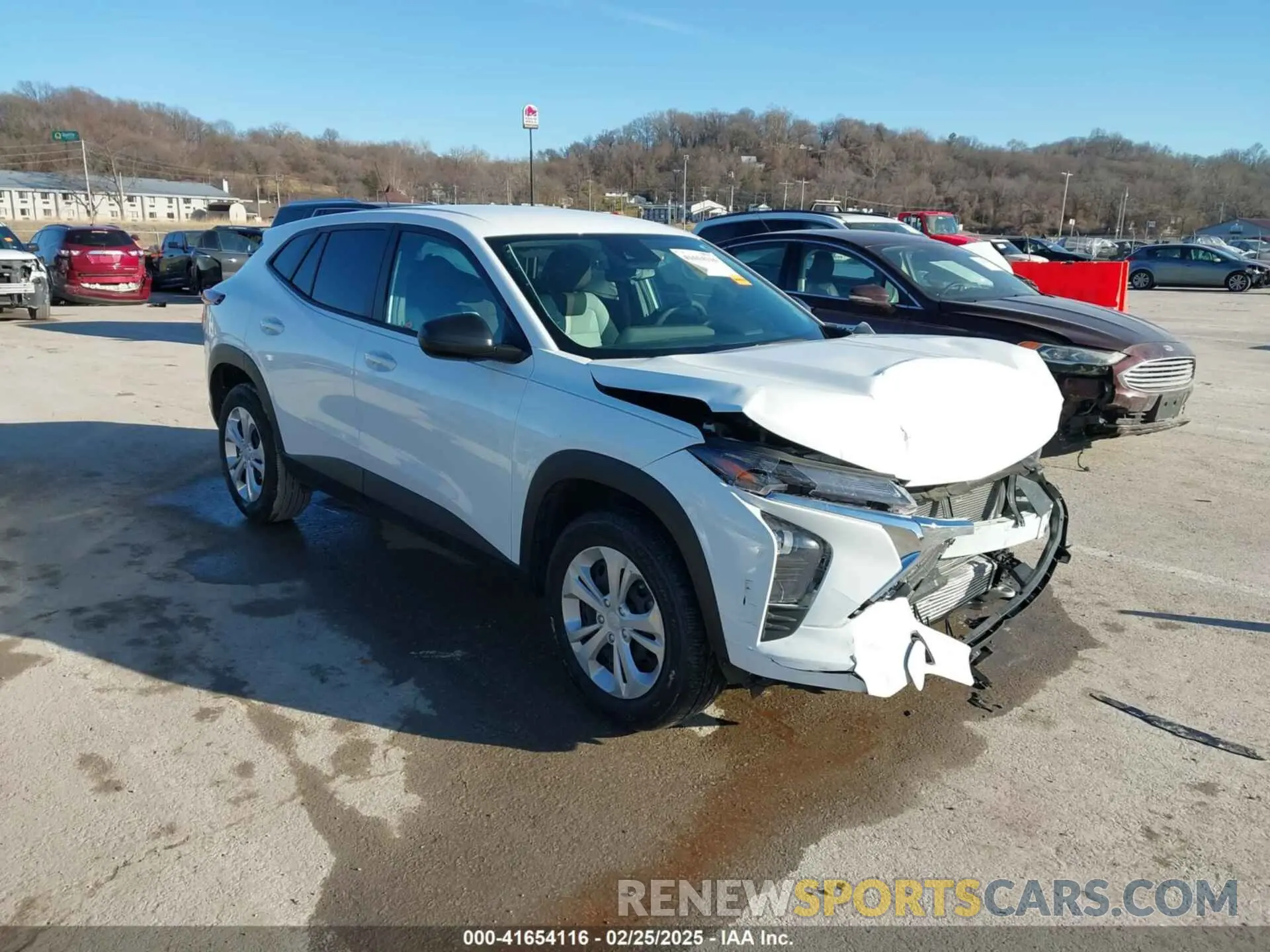 1 Фотография поврежденного автомобиля KL77LFEP1SC004863 CHEVROLET TRAX 2025