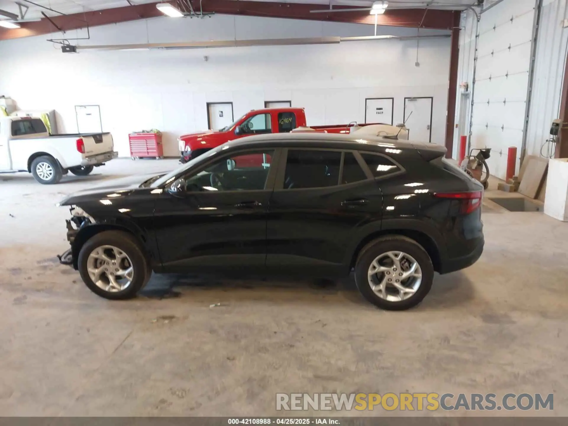 14 Photograph of a damaged car KL77LFEP1SC139003 CHEVROLET TRAX 2025