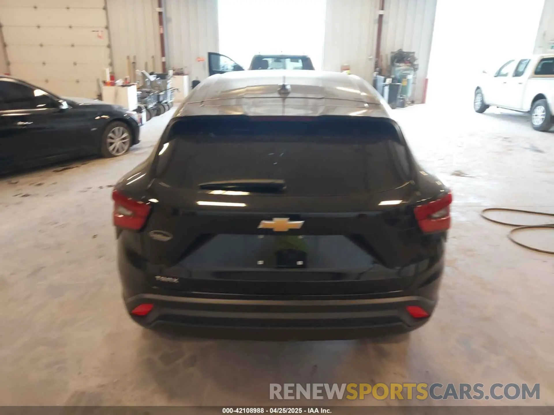 16 Photograph of a damaged car KL77LFEP1SC139003 CHEVROLET TRAX 2025