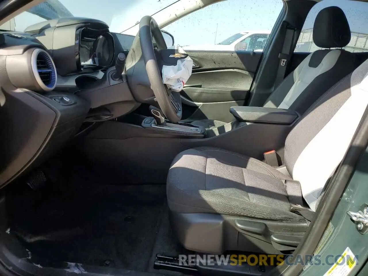 7 Photograph of a damaged car KL77LFEP3SC066734 CHEVROLET TRAX 2025