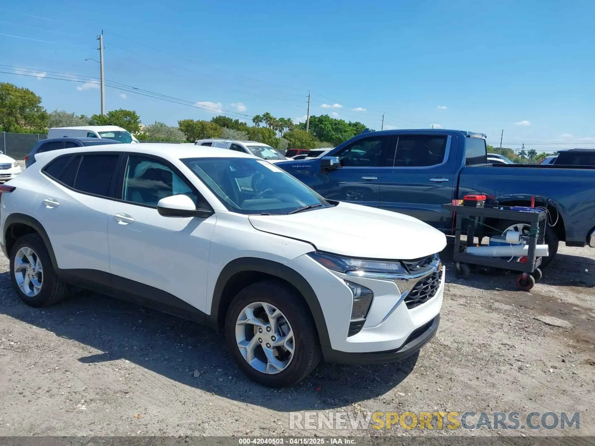 1 Photograph of a damaged car KL77LFEP4SC119232 CHEVROLET TRAX 2025