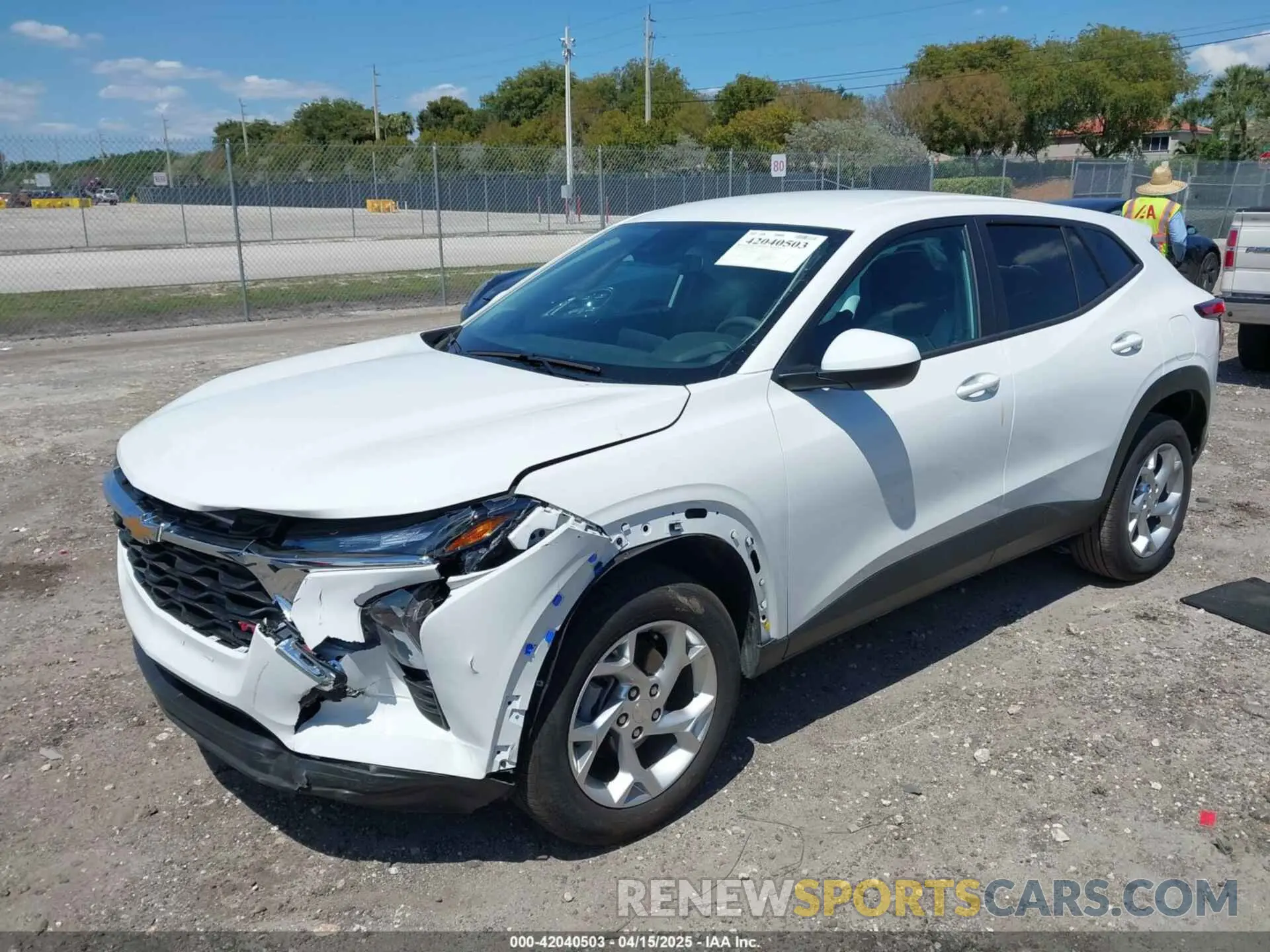 2 Photograph of a damaged car KL77LFEP4SC119232 CHEVROLET TRAX 2025