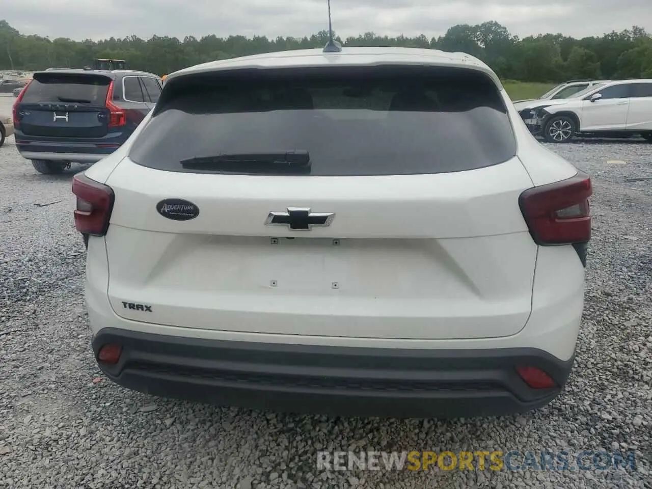 6 Photograph of a damaged car KL77LFEP5SC100463 CHEVROLET TRAX 2025