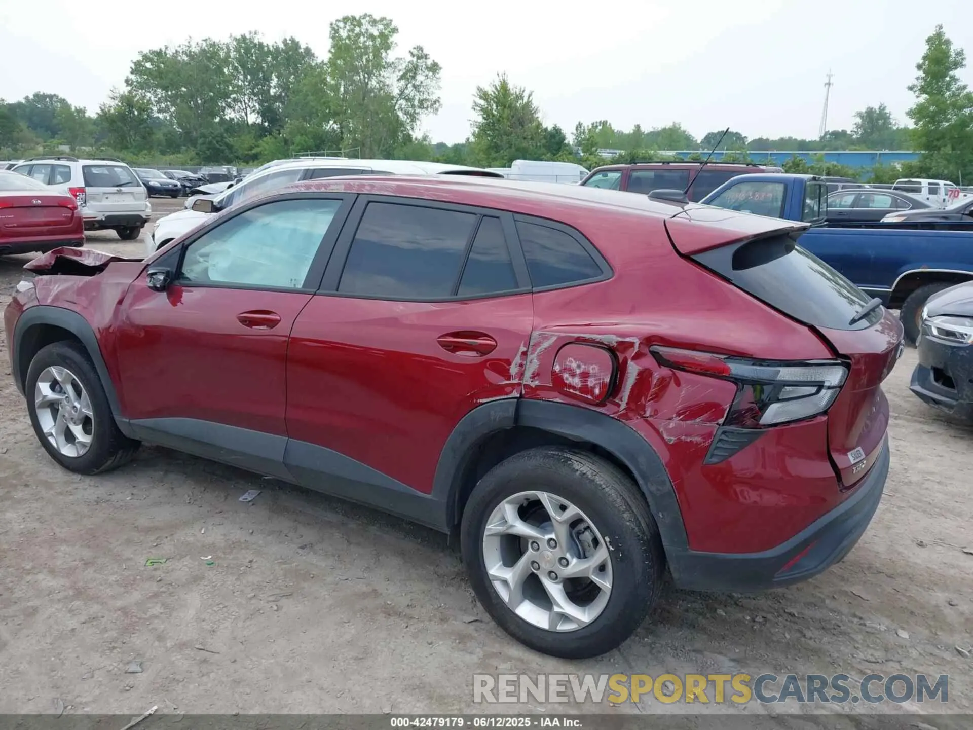 3 Photograph of a damaged car KL77LFEP6SC073726 CHEVROLET TRAX 2025