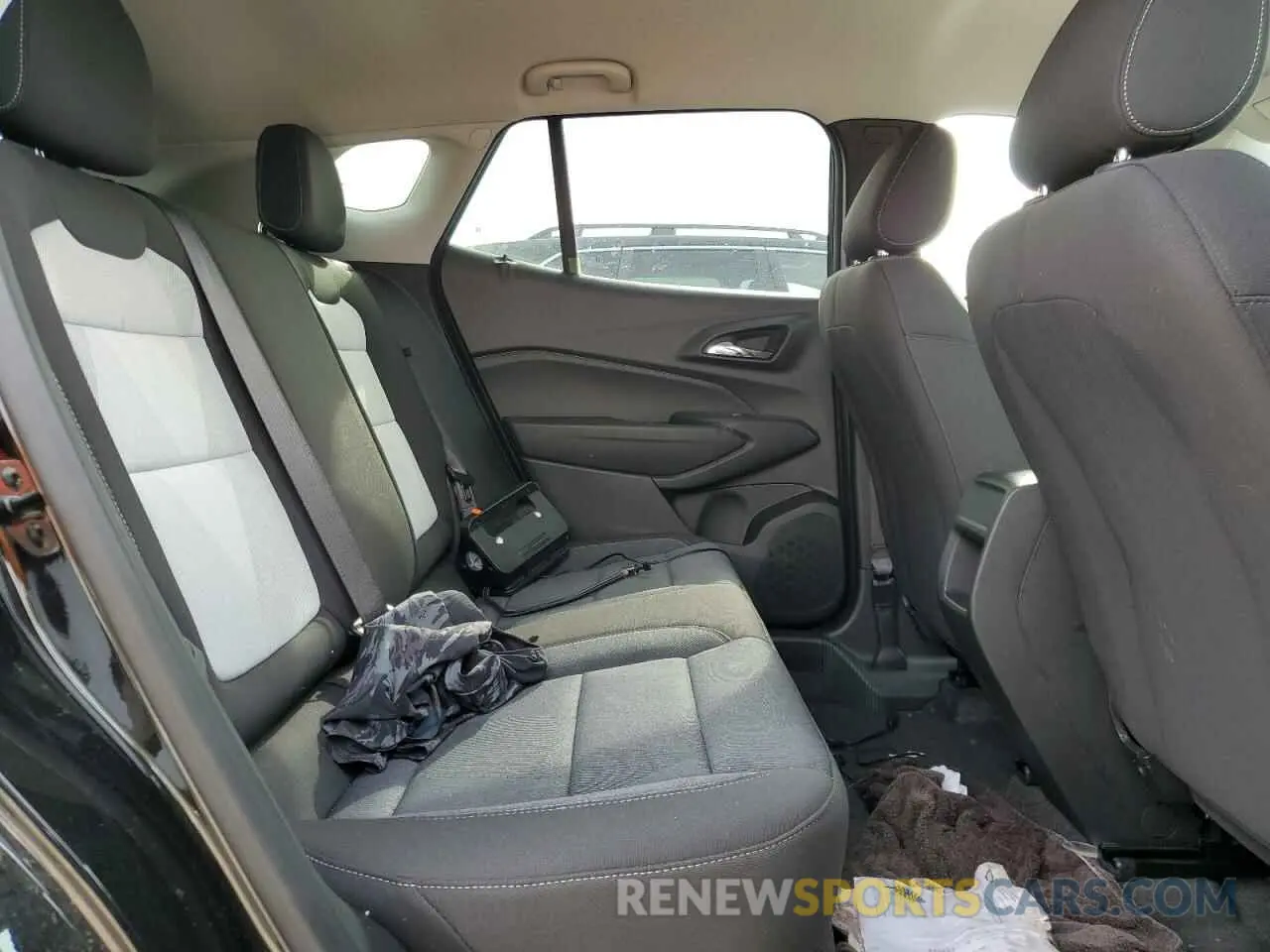 11 Фотография поврежденного автомобиля KL77LFEP9SC122045 CHEVROLET TRAX 2025