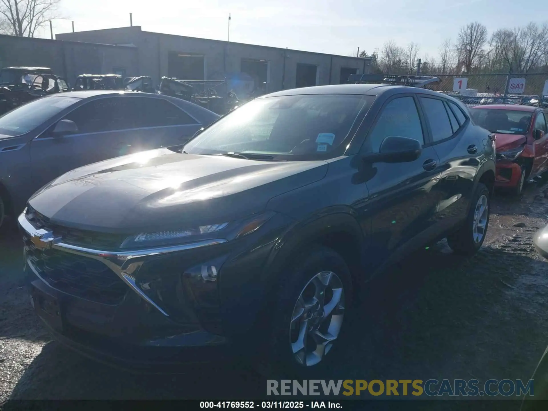 2 Фотография поврежденного автомобиля KL77LFEP9SC181886 CHEVROLET TRAX 2025