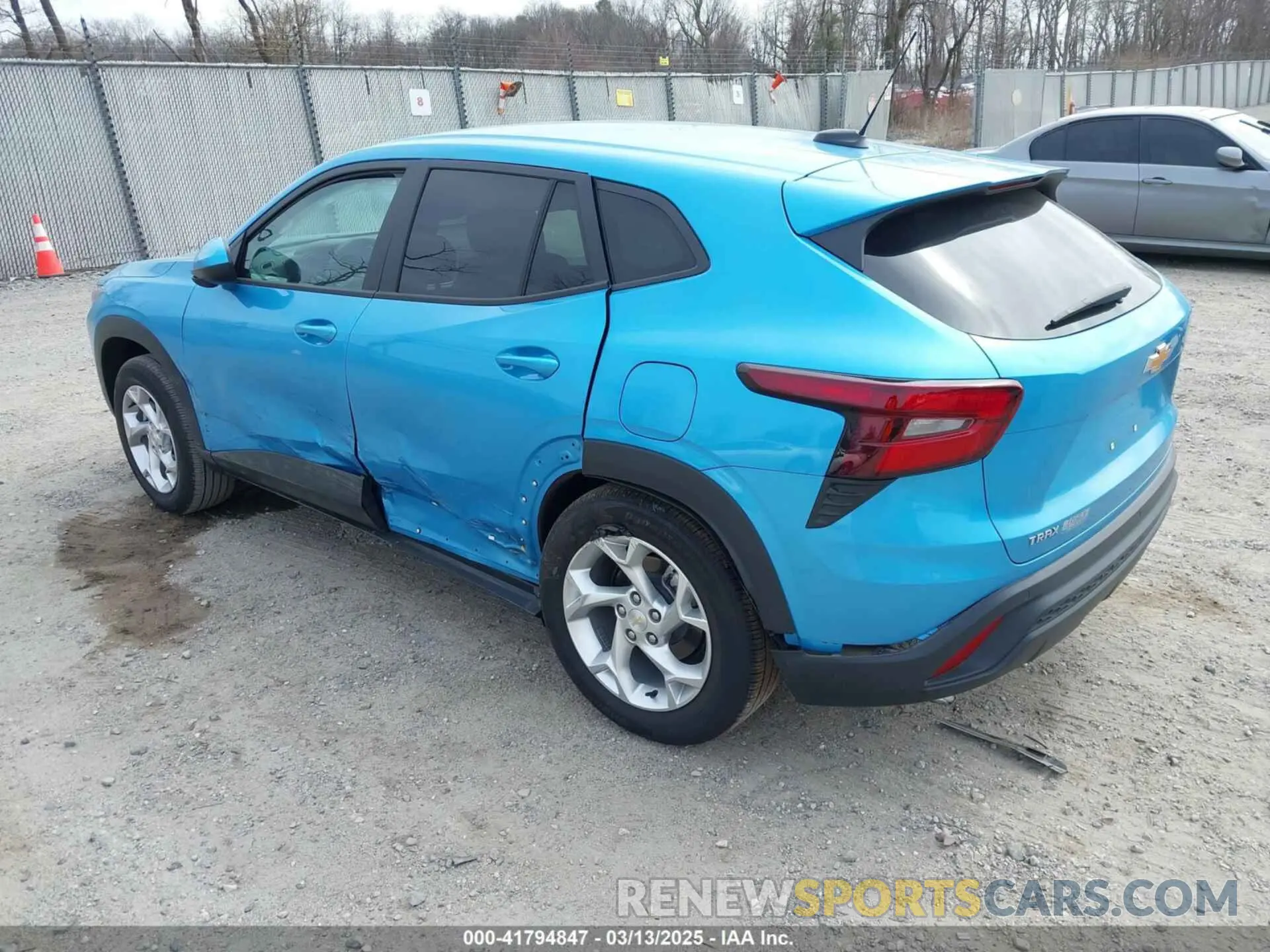3 Фотография поврежденного автомобиля KL77LFEPXSC028269 CHEVROLET TRAX 2025
