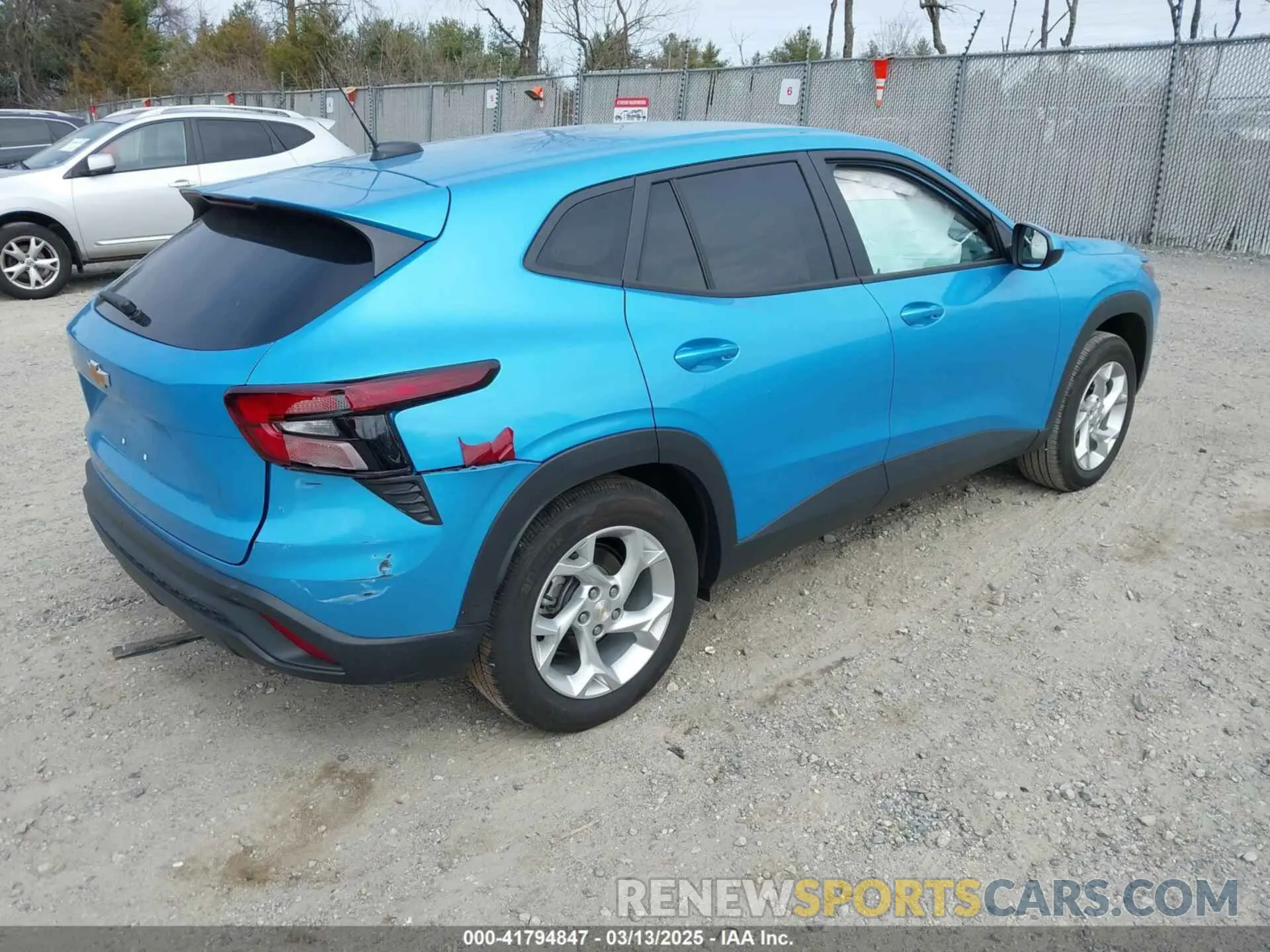4 Фотография поврежденного автомобиля KL77LFEPXSC028269 CHEVROLET TRAX 2025